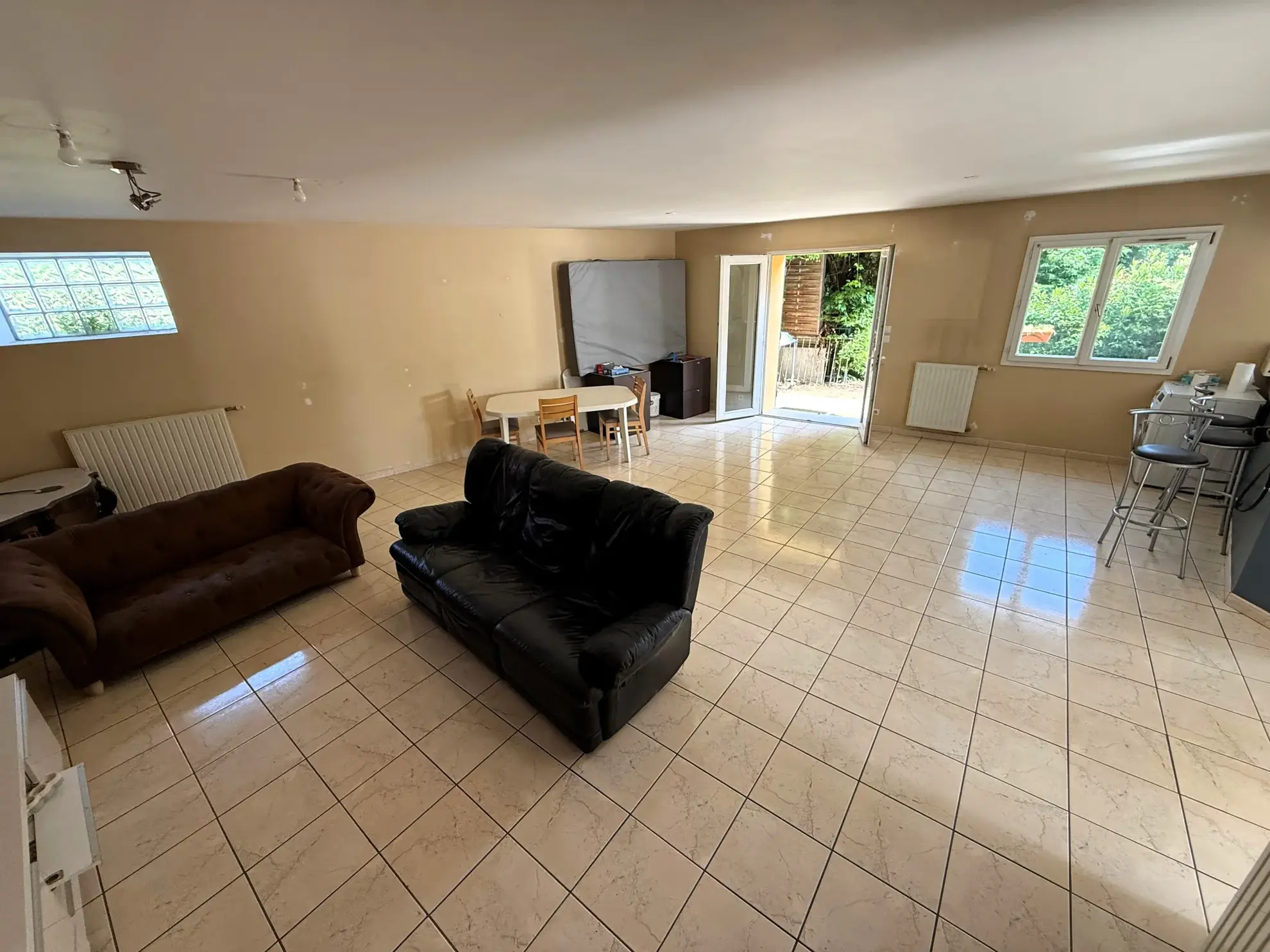 Appartement duplex T4 avec terrasse et jardin à Saint-Romain-en-Gal 