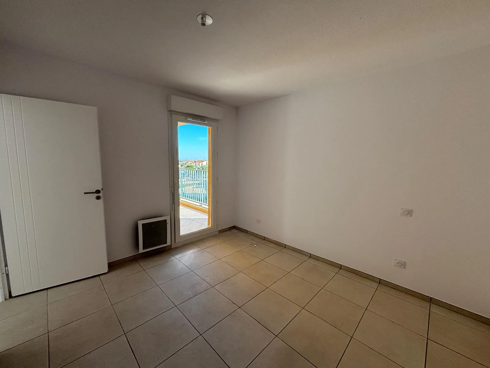 Appartement T3 neuf à Pollestres près de Perpignan avec terrasse et parking 