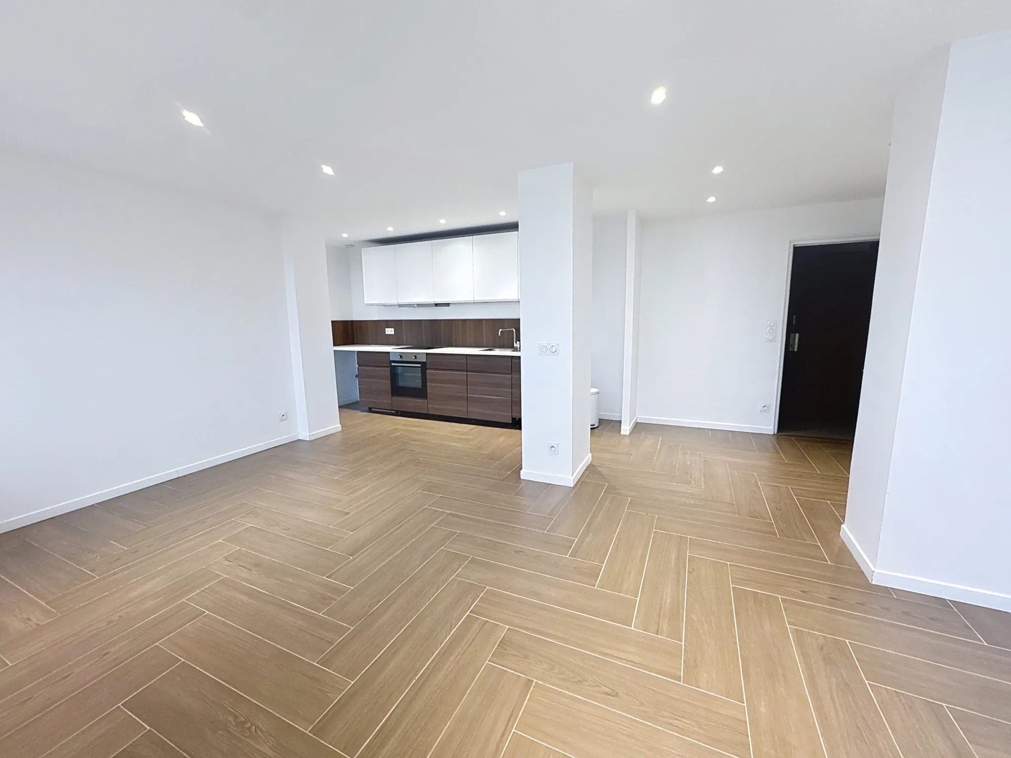 Appartement T2 rénové à Grenoble Foch/Ferrié – 55 m², emplacement privilégié 