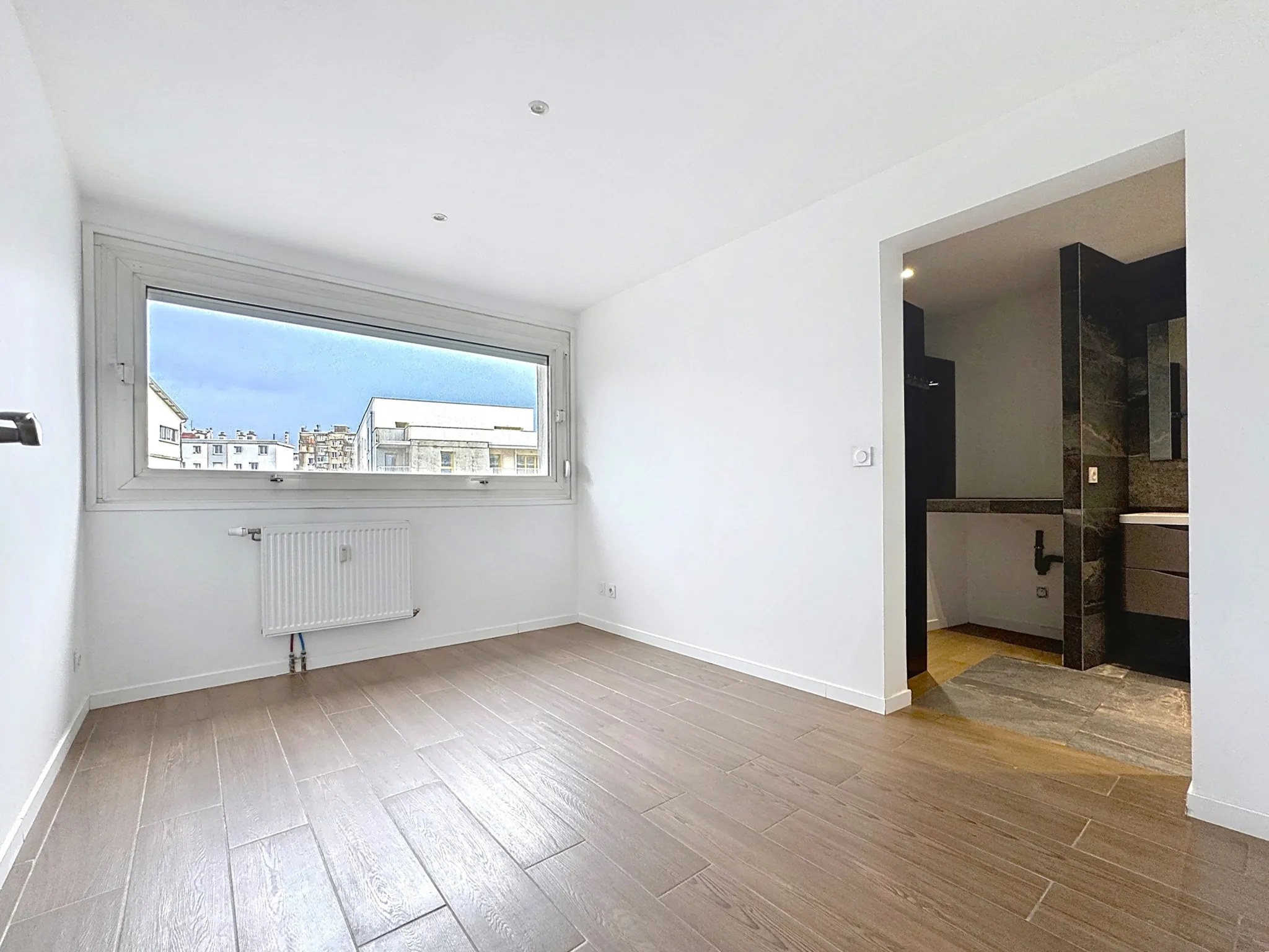 Appartement T2 rénové à Grenoble Foch/Ferrié – 55 m², emplacement privilégié 