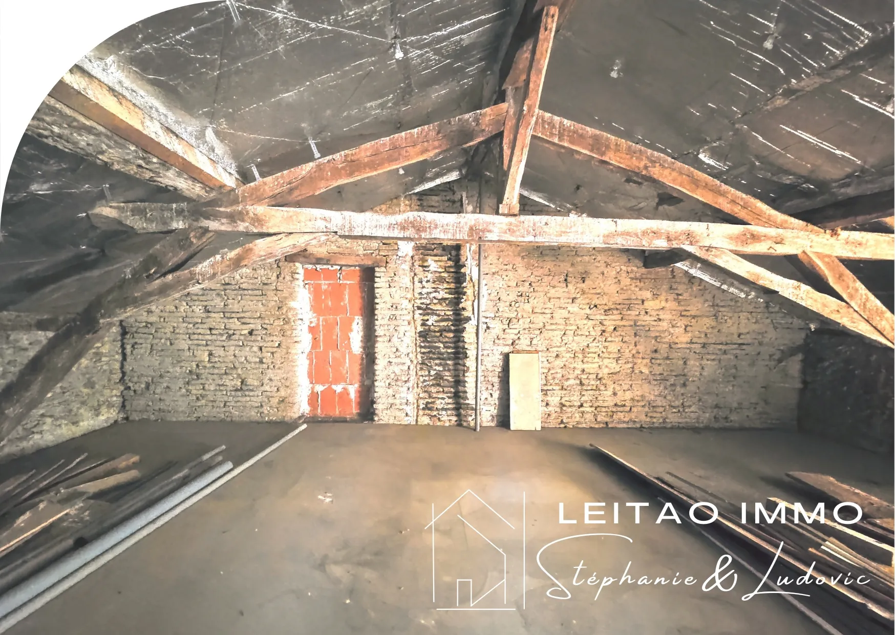 Maison de village de 187 m² avec jardin à Saint-Paul-Cap-de-Joux 