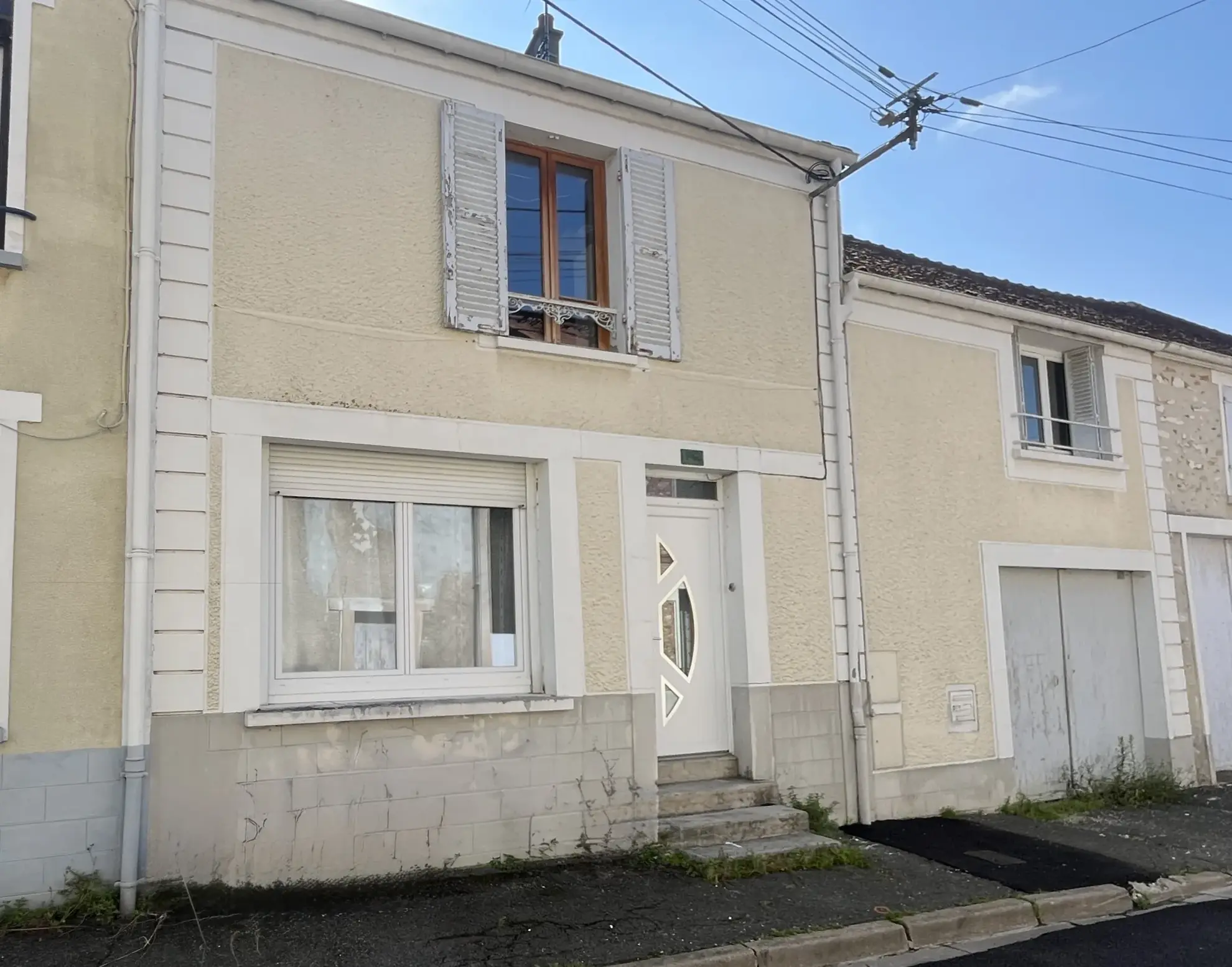 Maison familiale de 130 m² avec garage, dépendance et potentiel à Jouy-sur-Morin