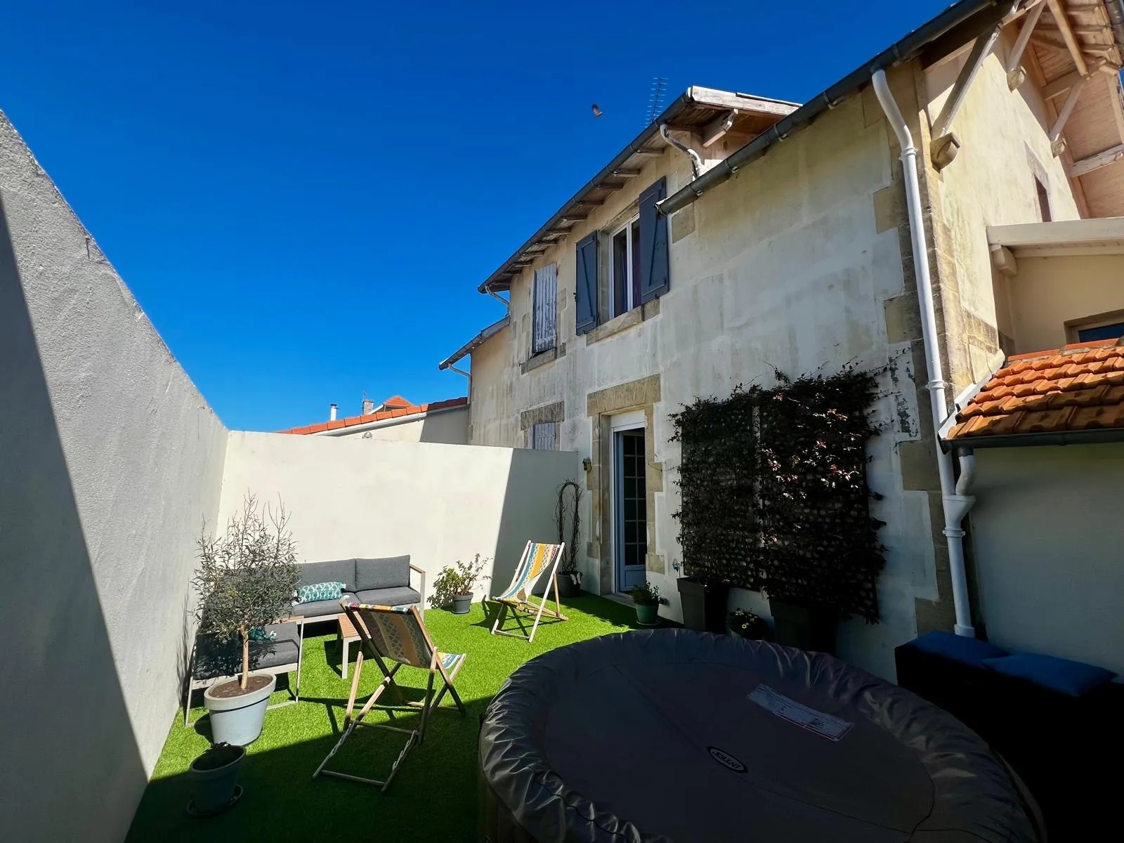 Belle maison de campagne à Semussac avec jardin et garage - 3 chambres