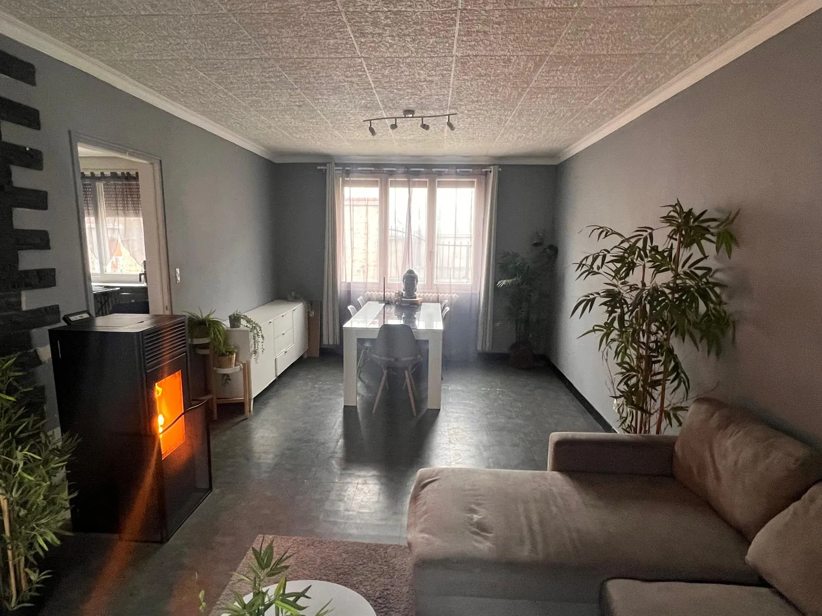 Ensemble immobilier à Etampes avec maison, grenier aménageable et dépendances 