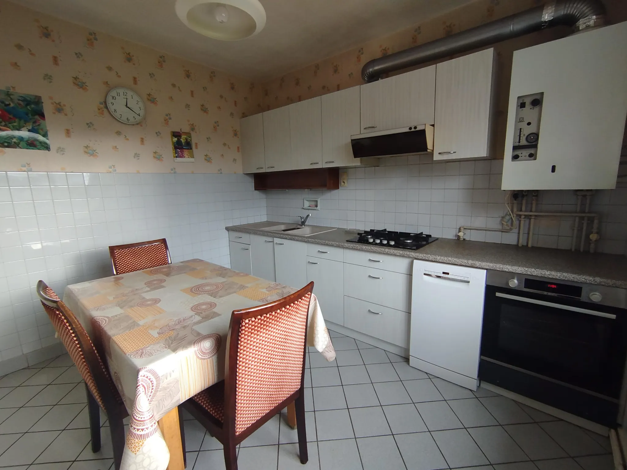 Appartement T4 lumineux de 66 m² à Pont de Claix avec garage et cave 