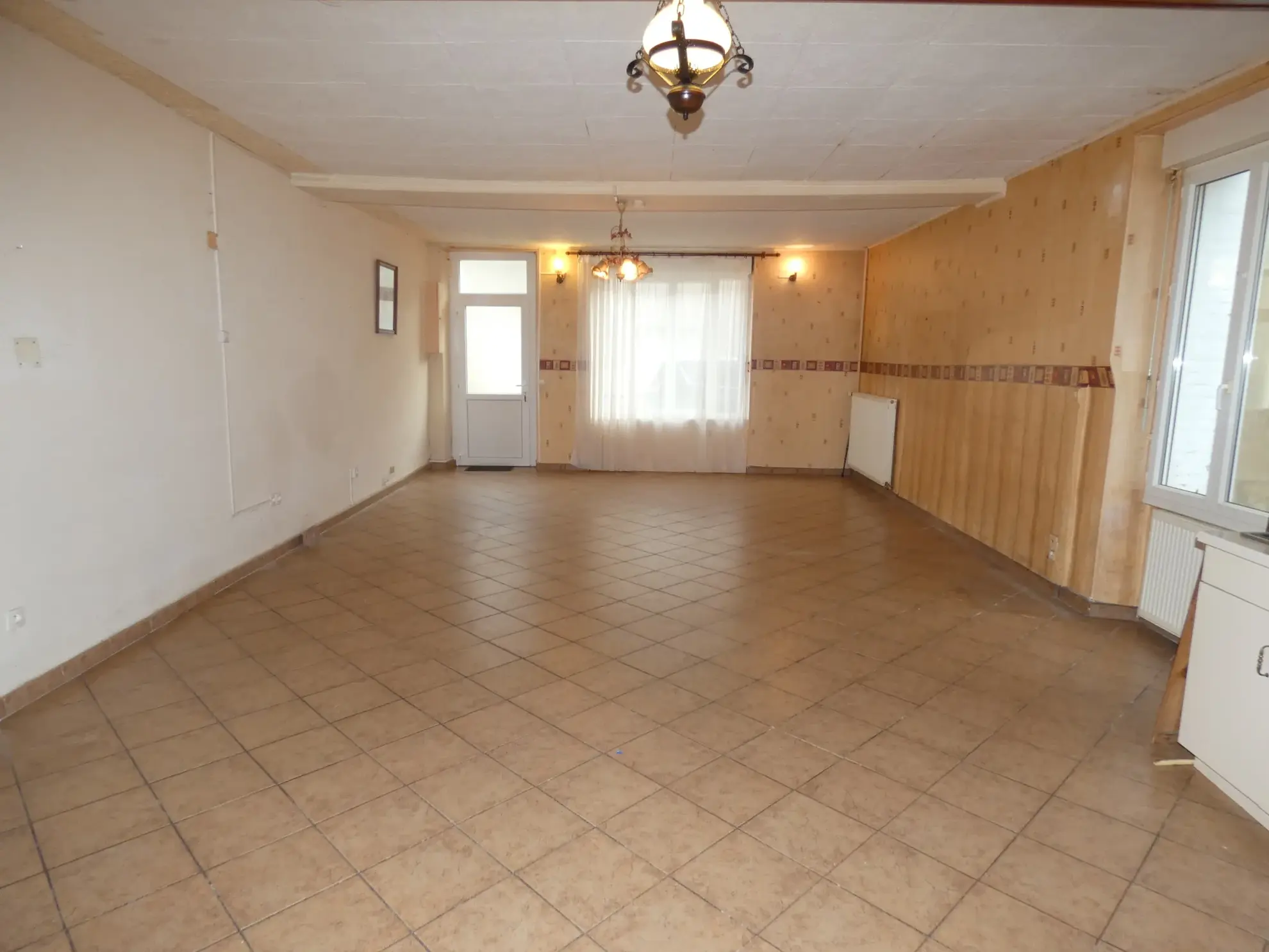 Belle maison de ville avec 4 chambres à Brienon-sur-Armançon 