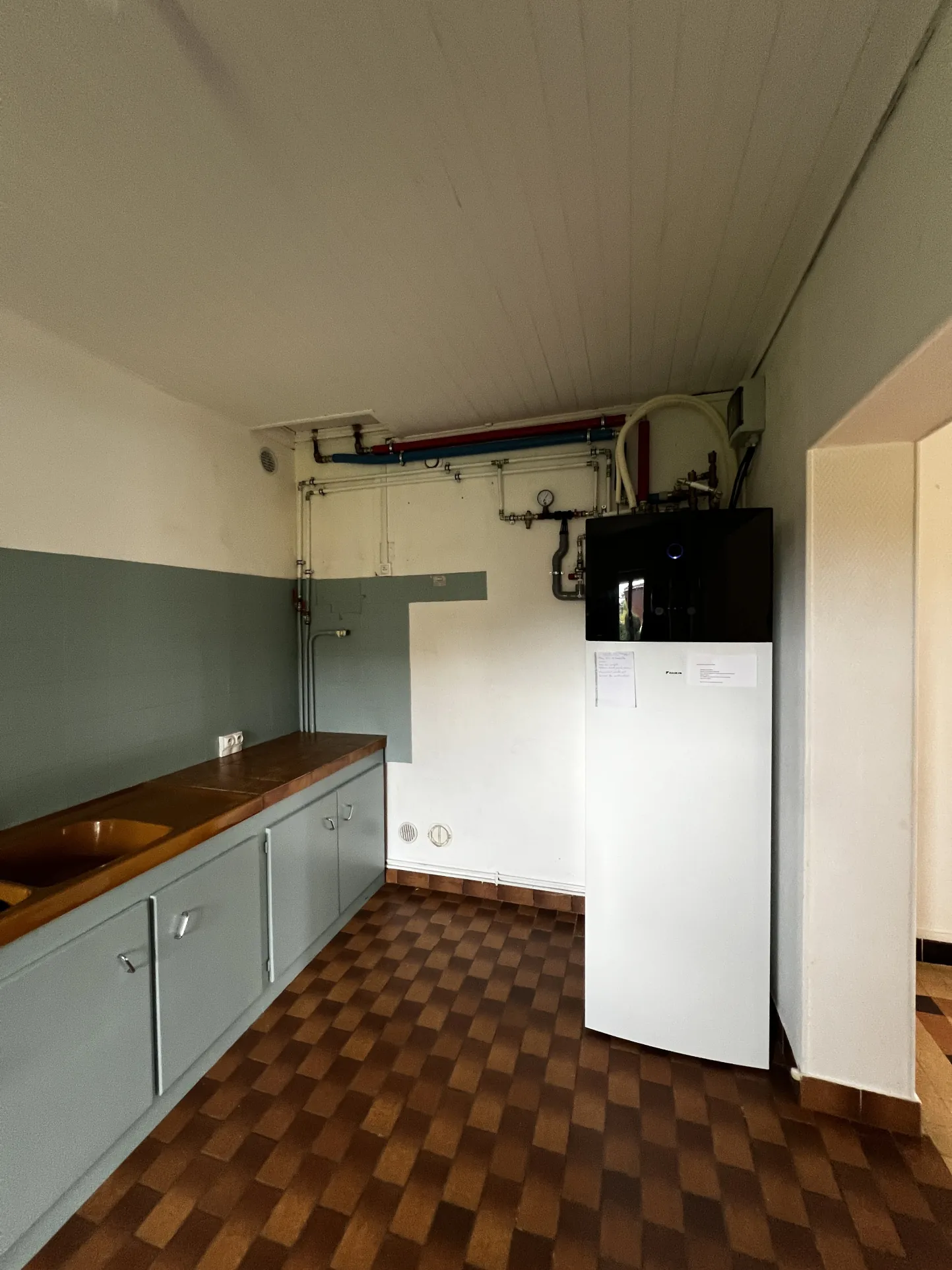 Maison à vendre avec jardin et garage à Saint-Macaire, secteur recherché 