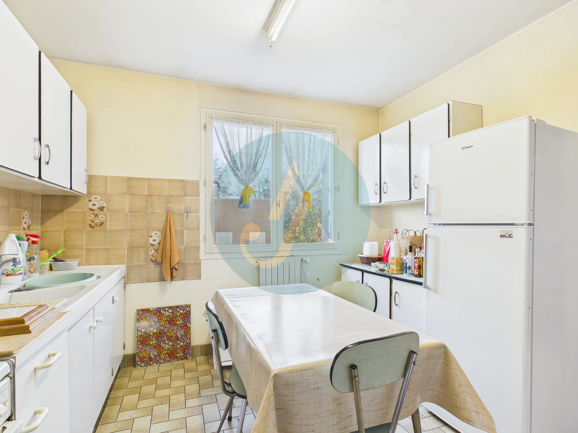 Pavillon familial de 186 m² à Fourchambault avec terrain clos et garage 