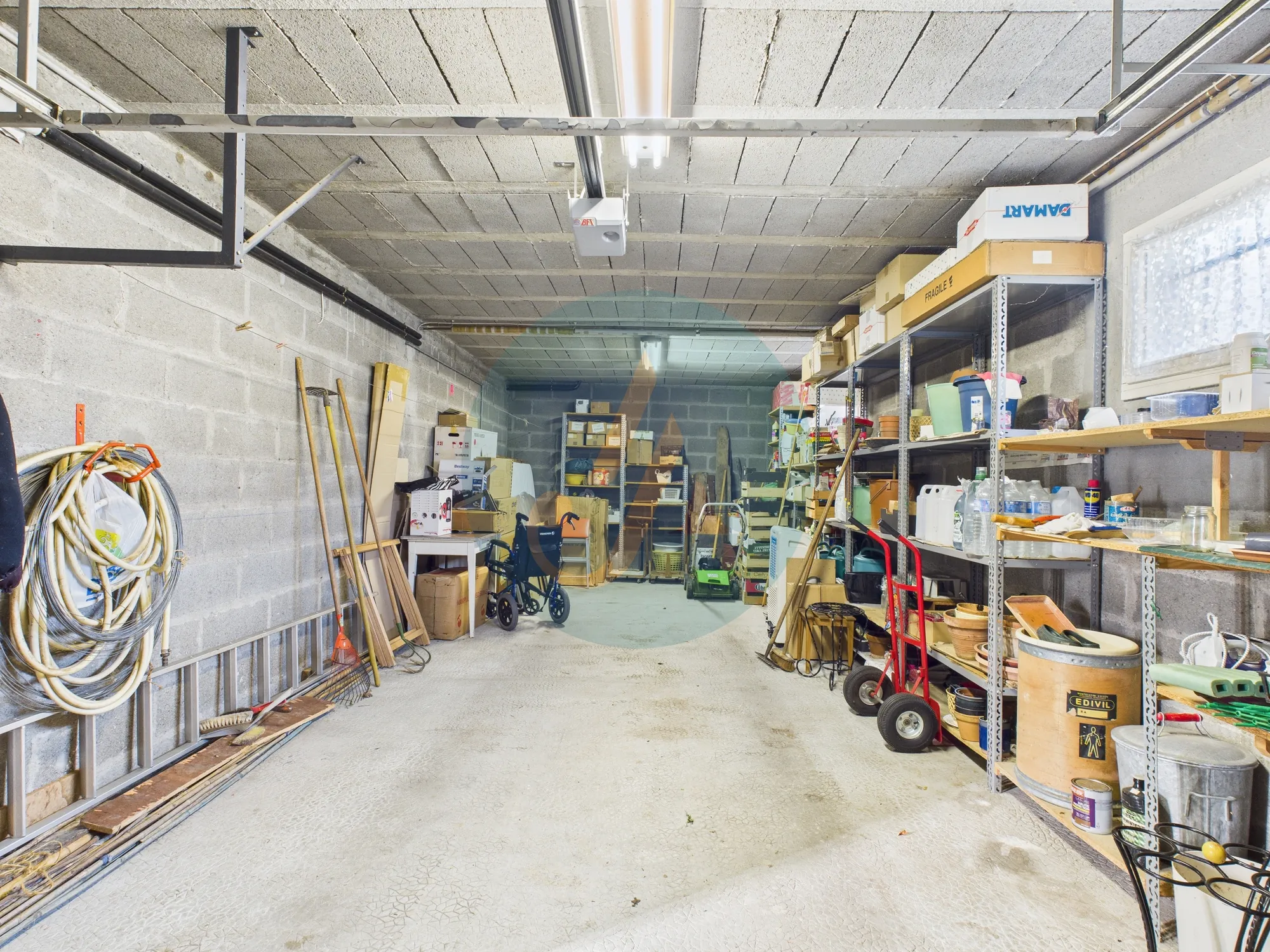 Pavillon familial de 186 m² à Fourchambault avec terrain clos et garage 