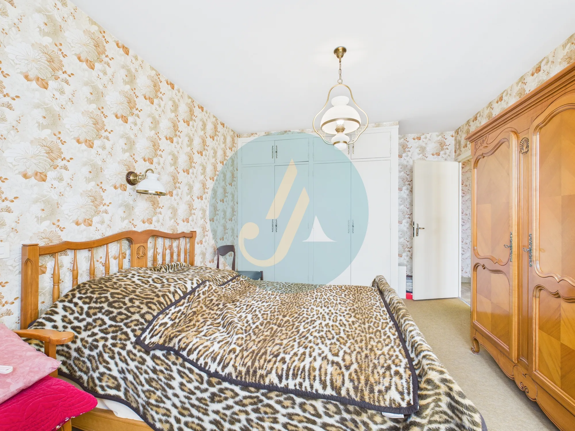 Pavillon familial de 186 m² à Fourchambault avec terrain clos et garage 