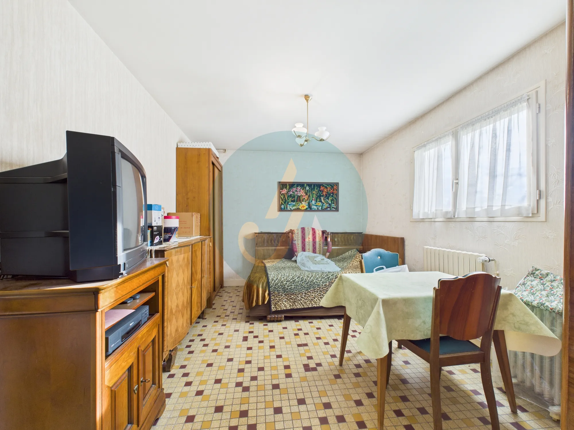 Pavillon familial de 186 m² à Fourchambault avec terrain clos et garage 