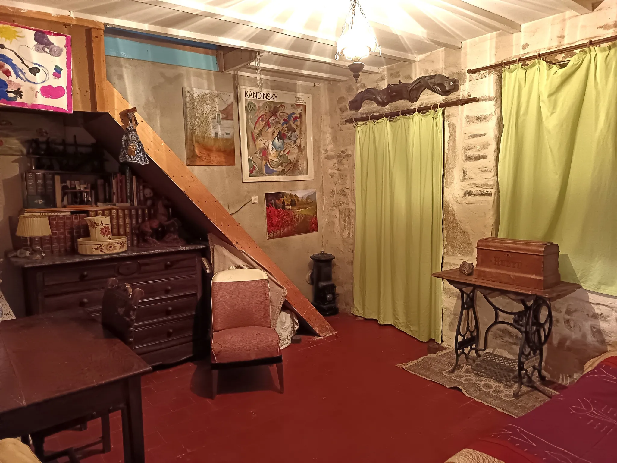 Maison ancienne à vendre à St Reverien proche du Morvan, 69 m² avec jardin, caves et potentiel d'aménagement 