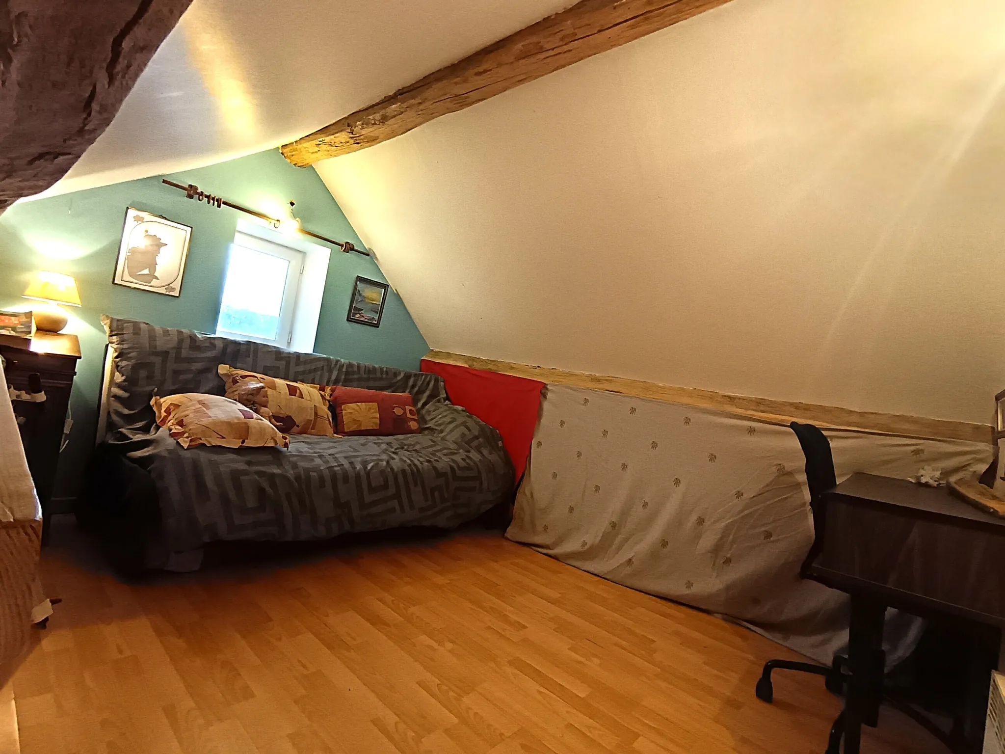 Maison ancienne à vendre à St Reverien proche du Morvan, 69 m² avec jardin, caves et potentiel d'aménagement 