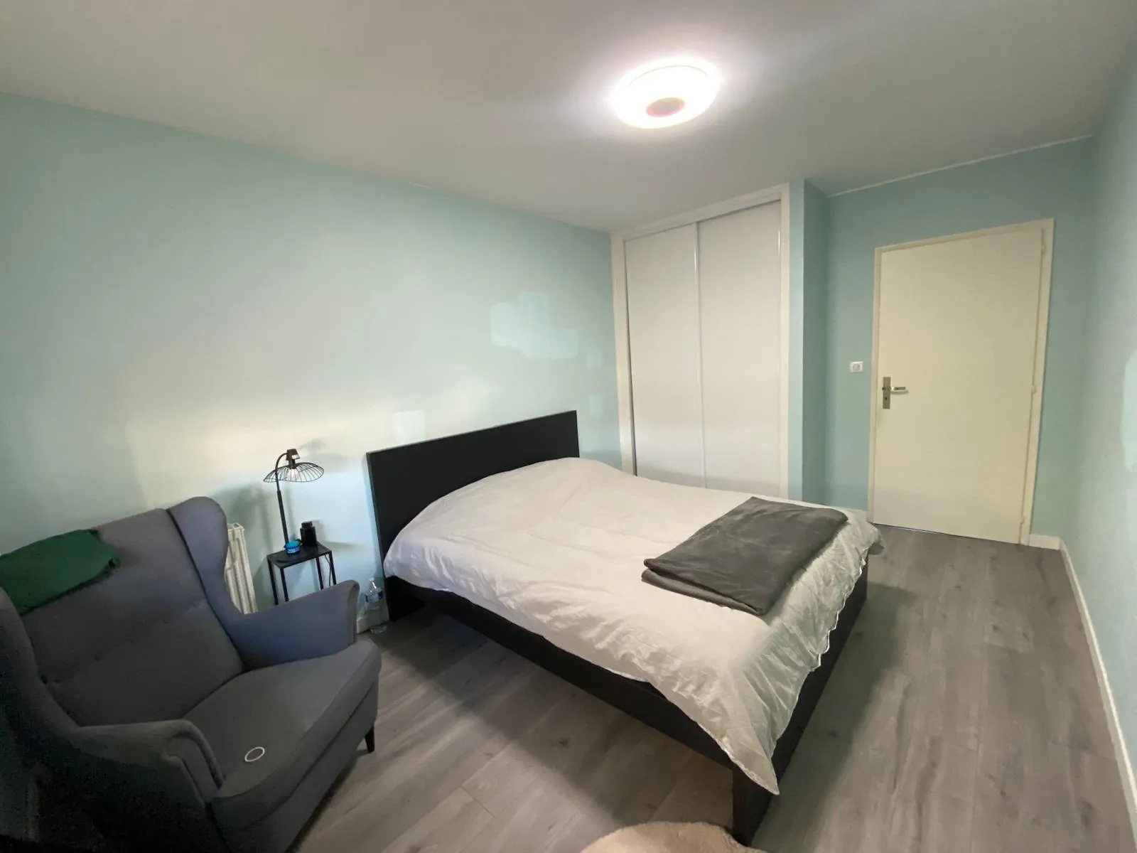 Appartement lumineux 3 chambres avec balcon et jardin à St Louis 