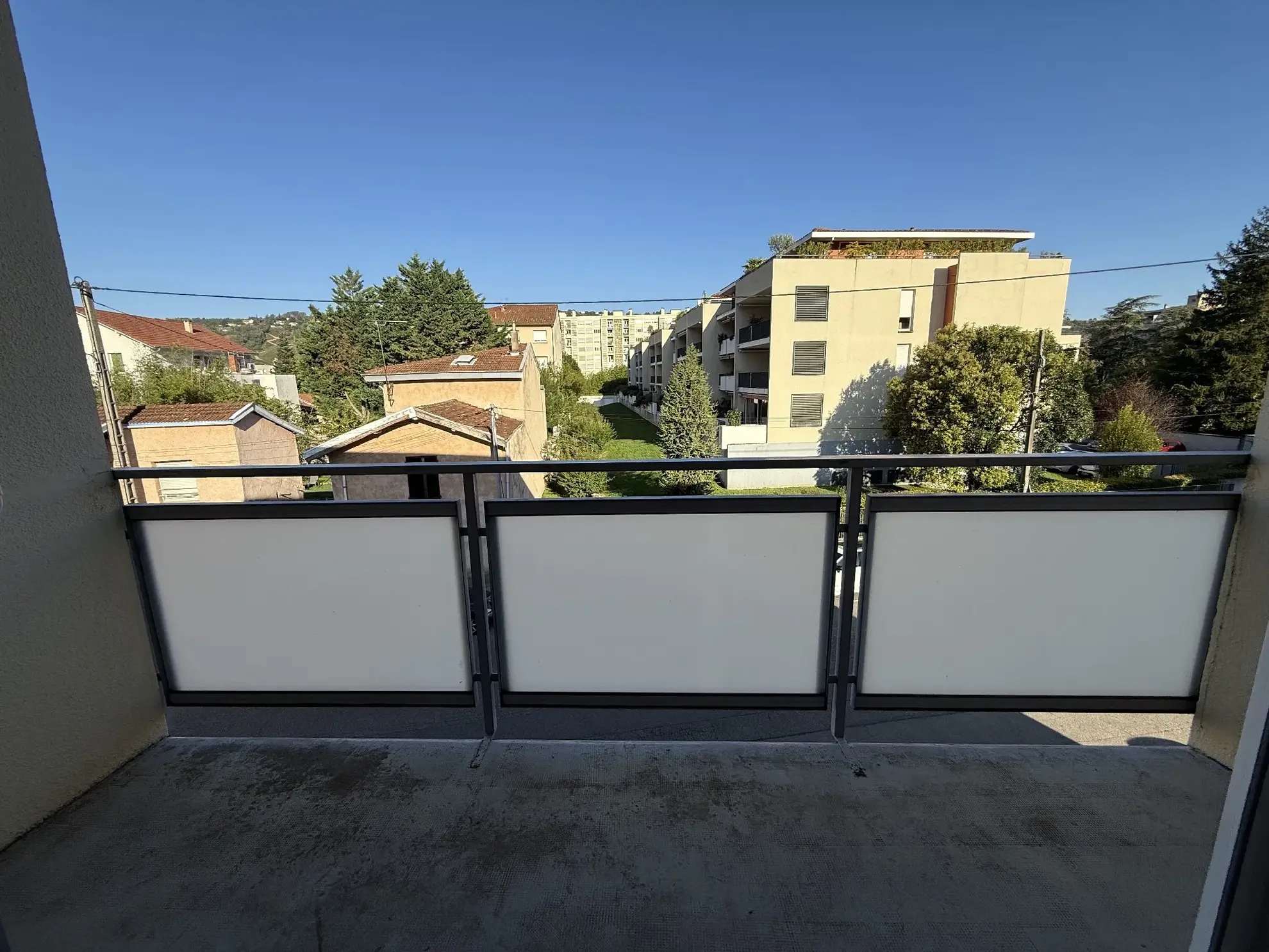 Appartement T3 à Vienne avec parking et balcon - Opportunité à saisir 