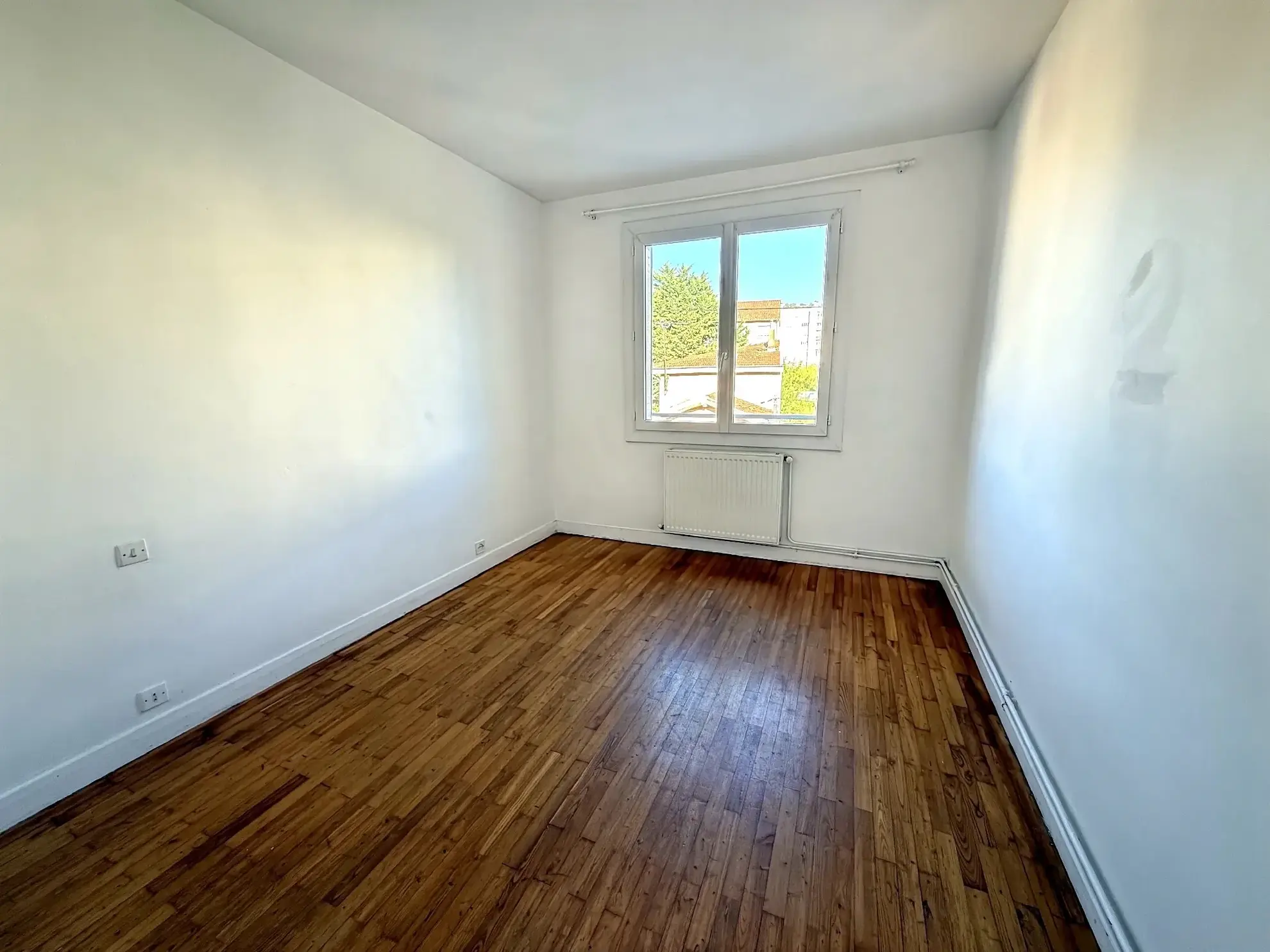 Appartement T3 à Vienne avec parking et balcon - Opportunité à saisir 