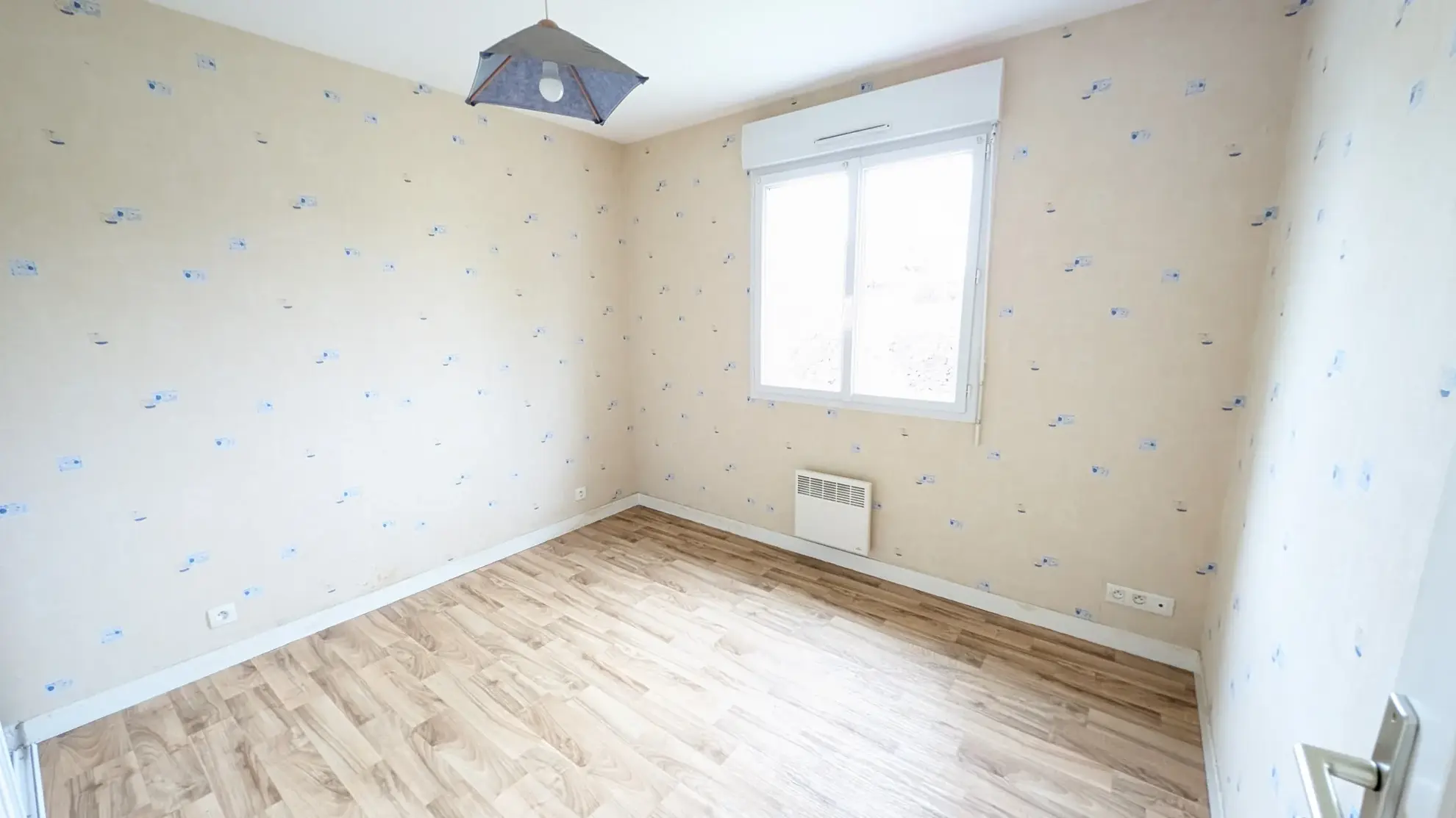 Maison de plain-pied à Janzé avec véranda et dépendances, secteur recherché 