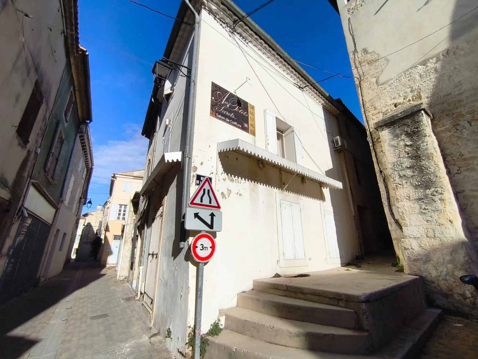Maison de village à Vallabrègues avec fort potentiel, à rénover