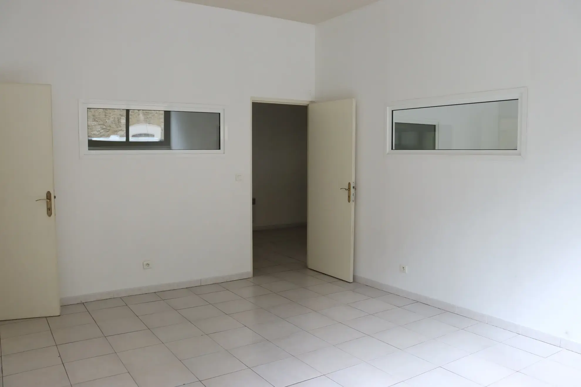 Local professionnel à vendre de 112 m² au cœur de Salon-de-Provence