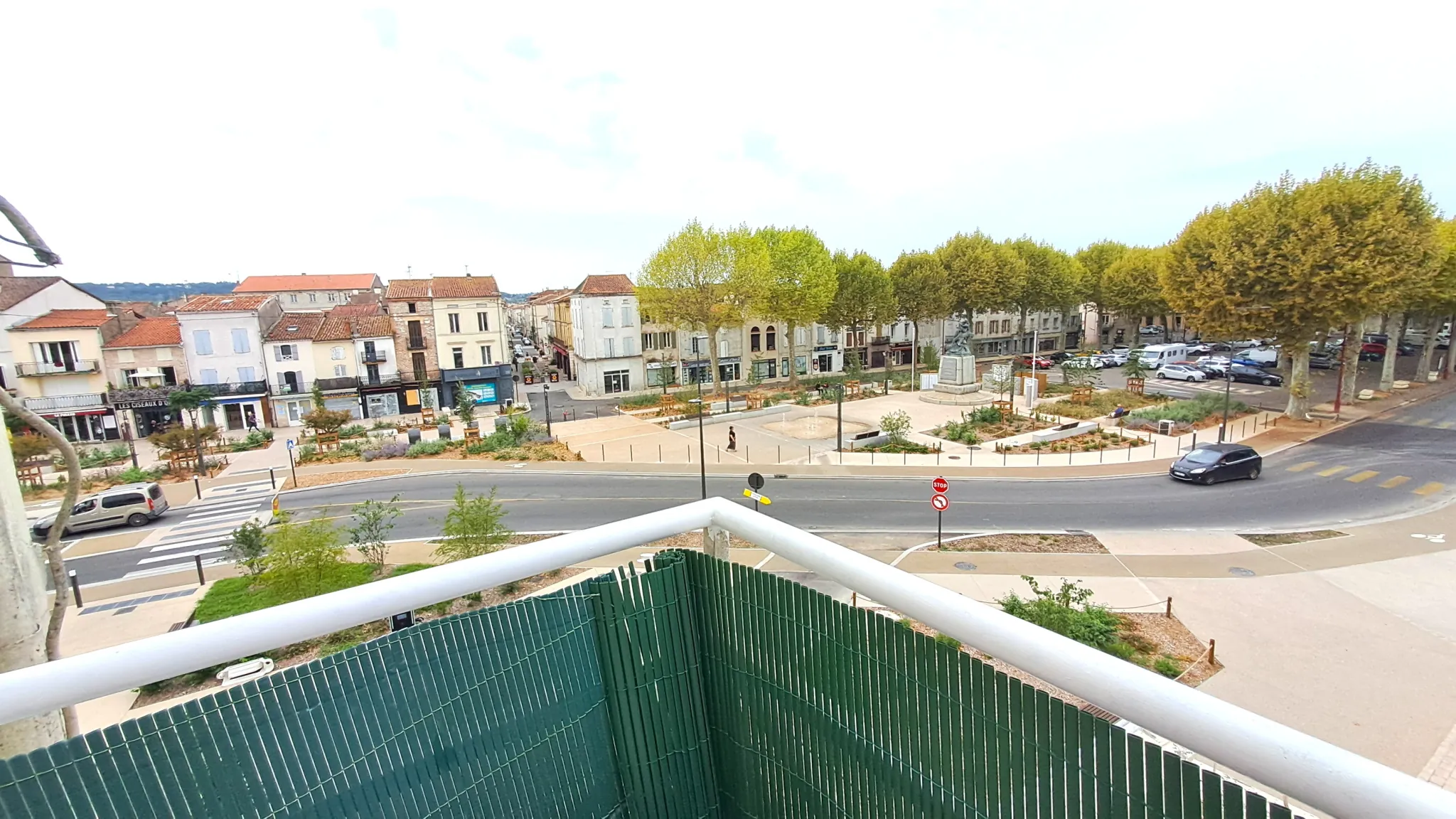 Appartement T3 lumineux de 72 m² à Villeneuve-sur-Lot avec ascenseur 