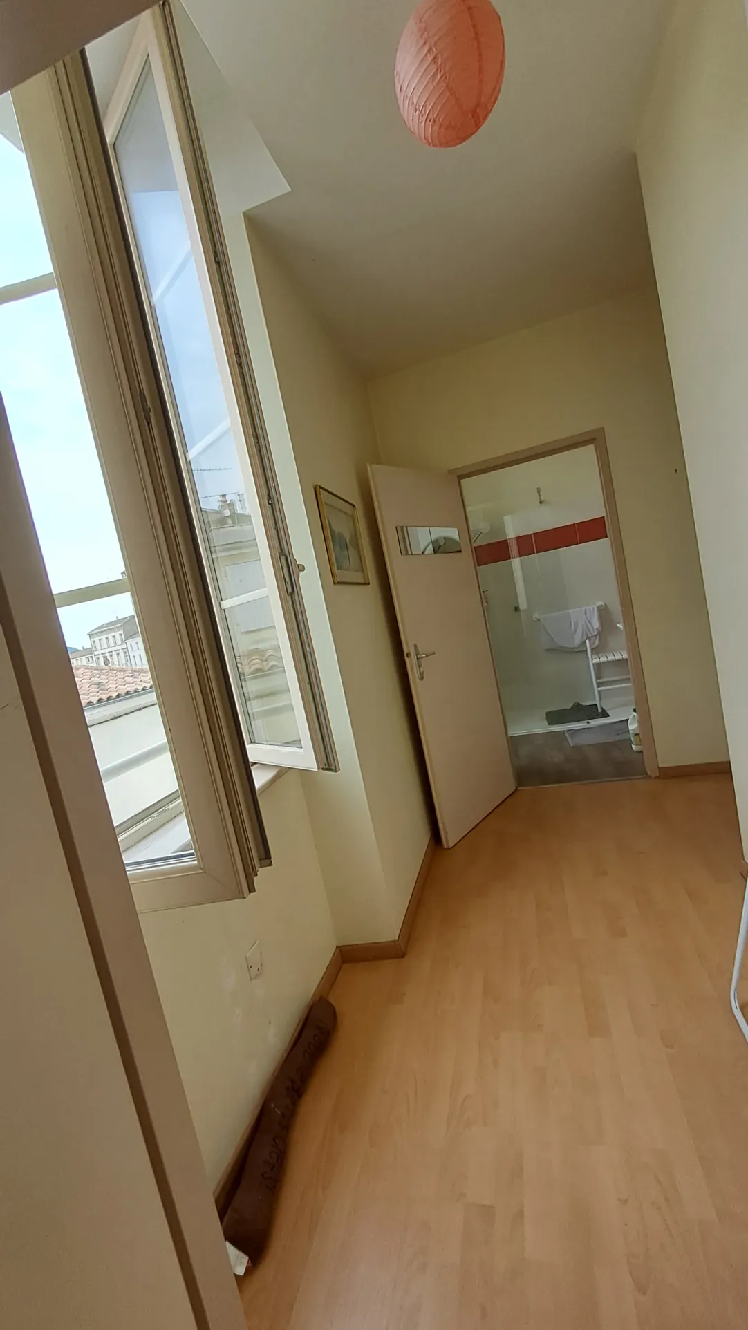 Appartement T3 lumineux de 72 m² à Villeneuve-sur-Lot avec ascenseur 