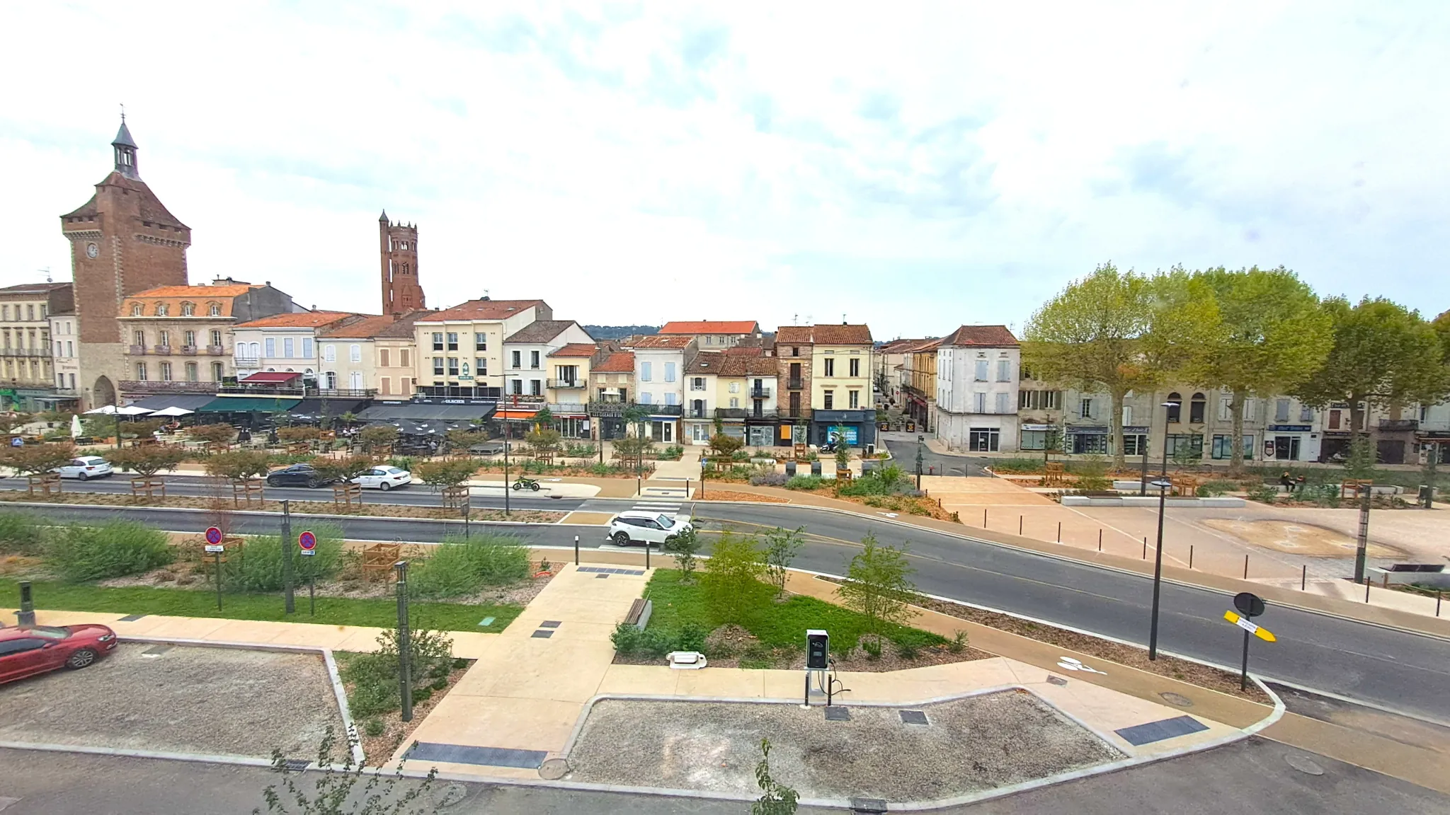 Appartement T3 lumineux de 72 m² à Villeneuve-sur-Lot avec ascenseur 