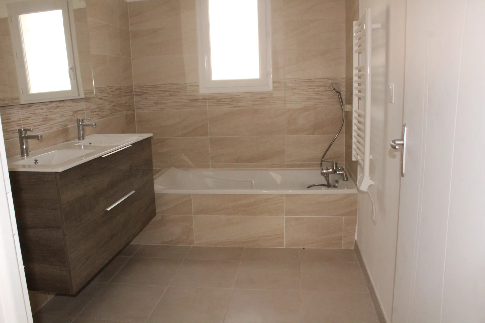 Belle maison neuve à Nègrepelisse de 94m2 avec prestations haut de gamme 