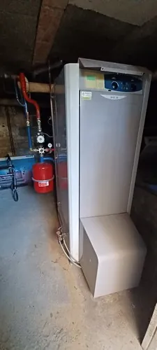 Maison spacieuse à vendre dans un quartier résidentiel de Gramat avec grand terrain de 1261 m² 