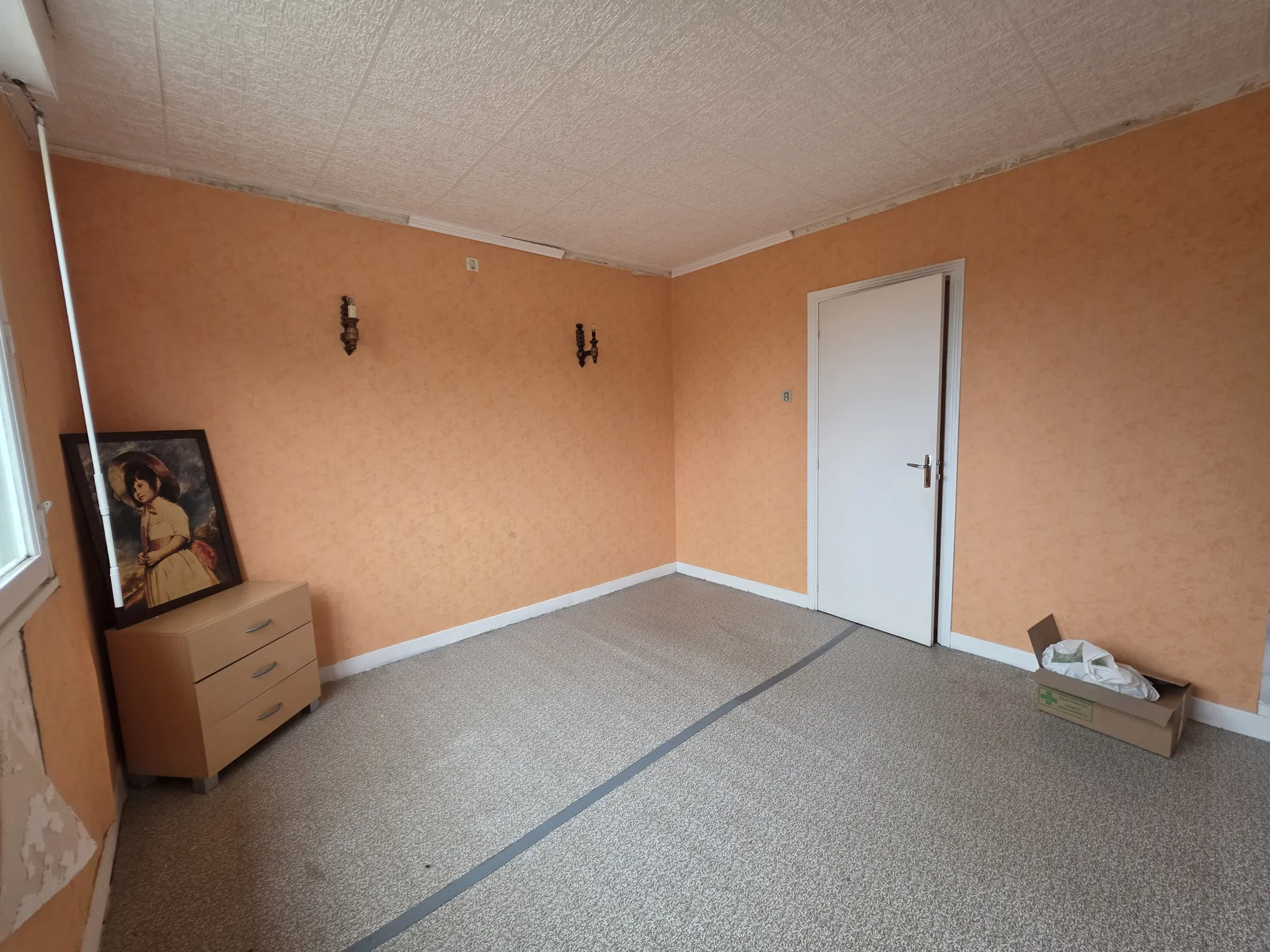 Maison mitoyenne de 96m² à Burbure avec jardin et potentiel d'agrandissement 