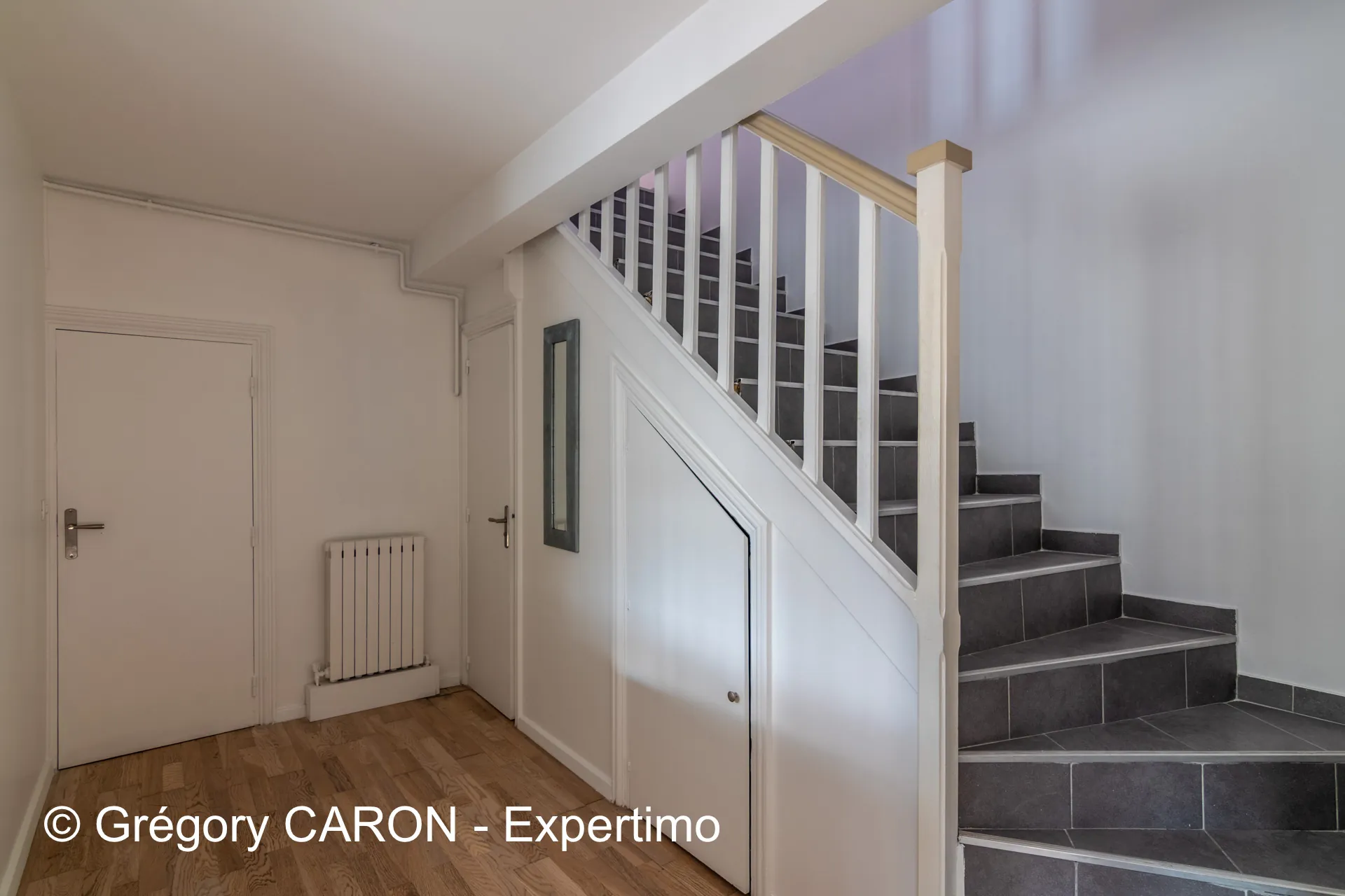 Duplex rénové de 97 m² à Pierrelaye avec 2 chambres et grande cuisine 