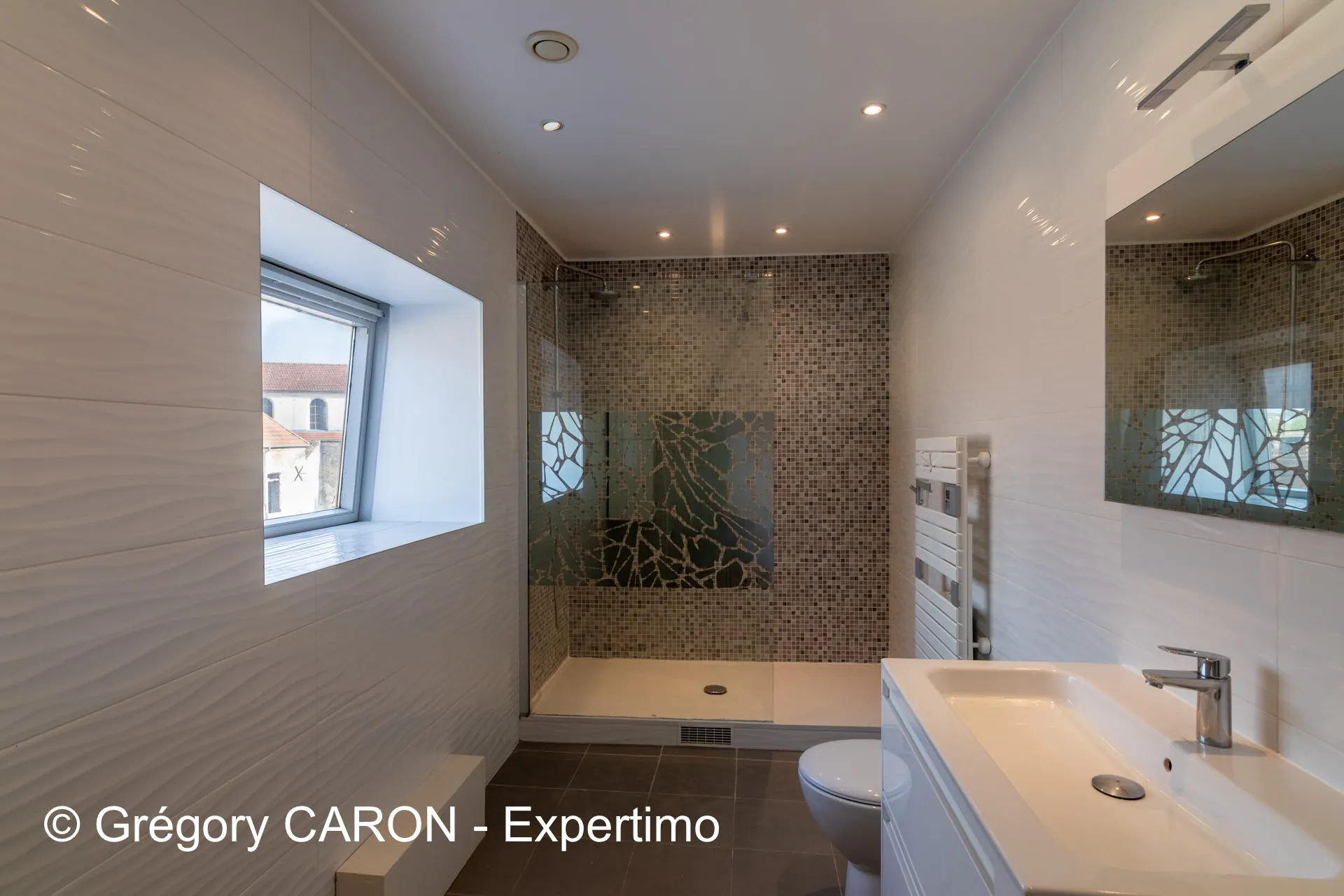 Duplex rénové de 97 m² à Pierrelaye avec 2 chambres et grande cuisine 