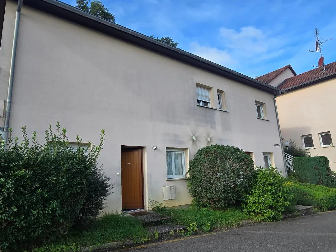 Très bel appartement en rez-de-jardin avec garage à Altkirch 