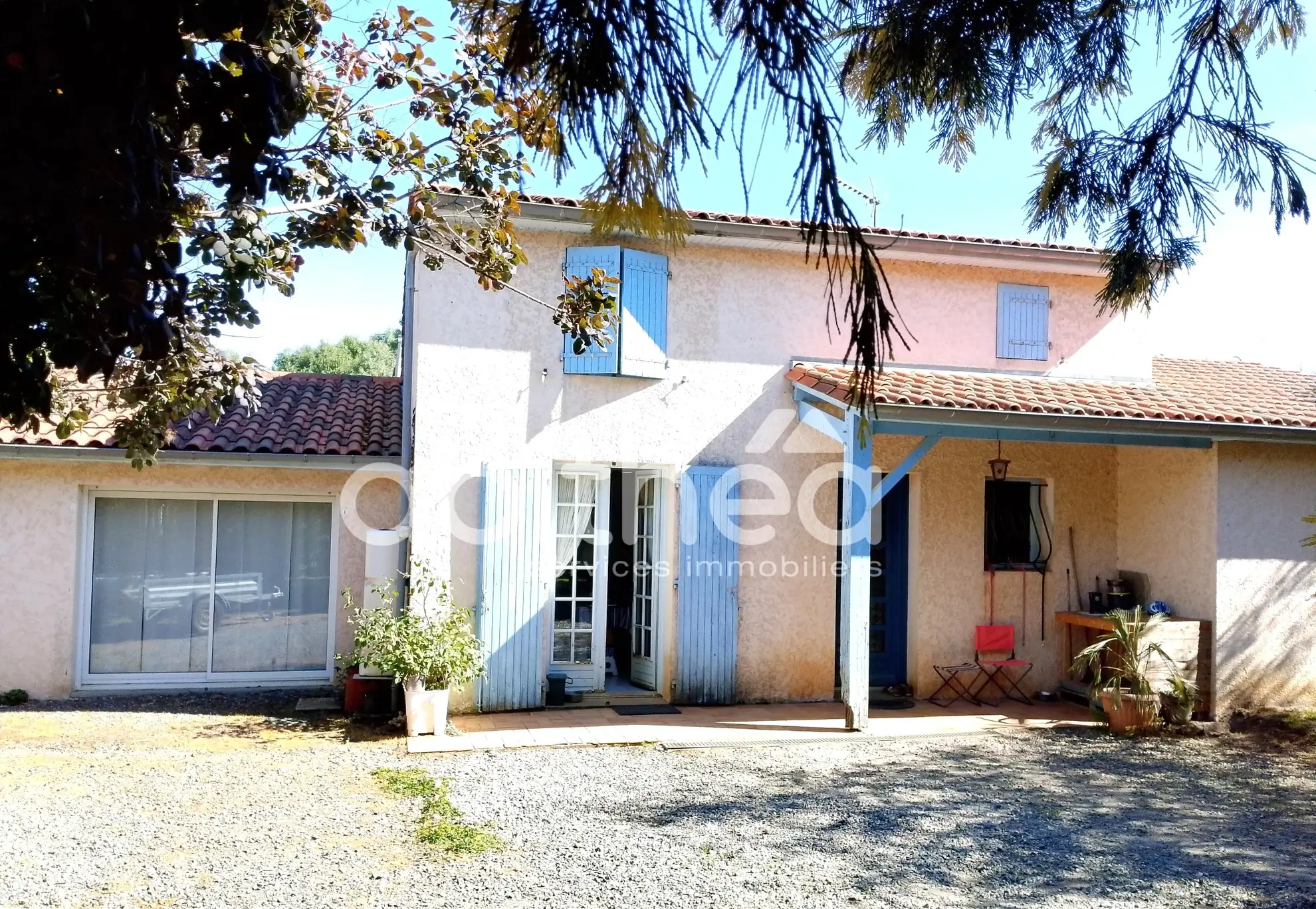 Maison familiale spacieuse de 171 m² à Nieuil proche Angoulême 