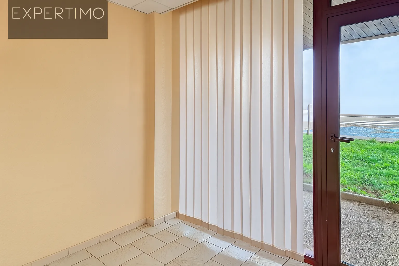 Local commercial de 86,67 m² à La Primaube, emplacement stratégique dans centre médical dynamique 