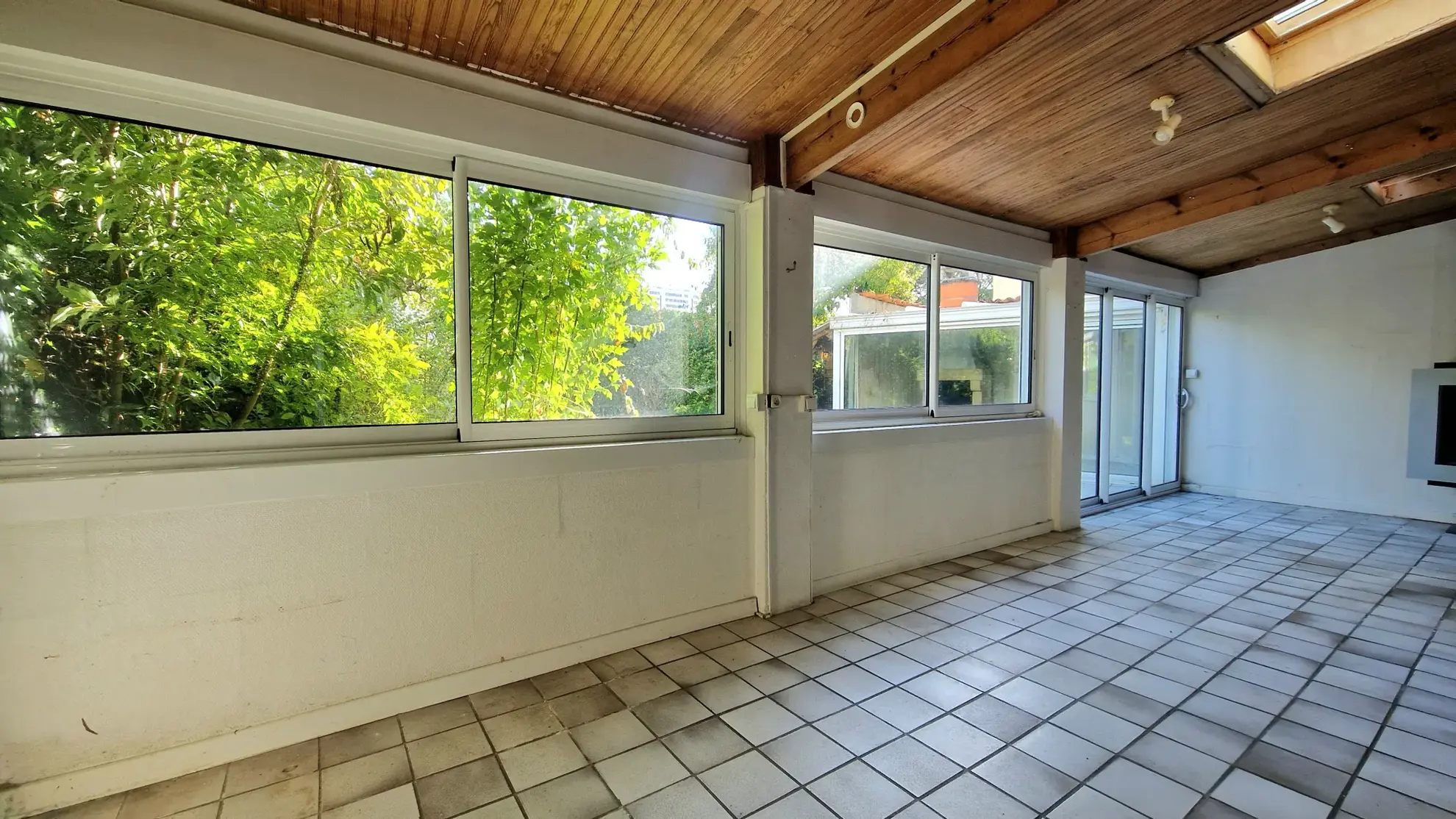 Maison à La Rochelle de 115 m² avec jardin exposé plein sud, à rénover pour investissement ou résidence principale 