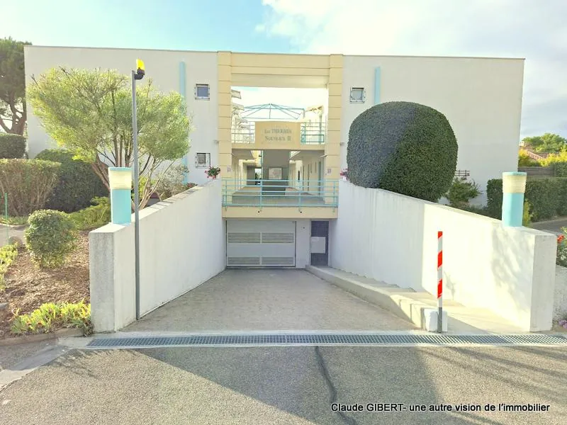 Garage sécurisé de 14 m² avec électricité à Balaruc-Les-Bains