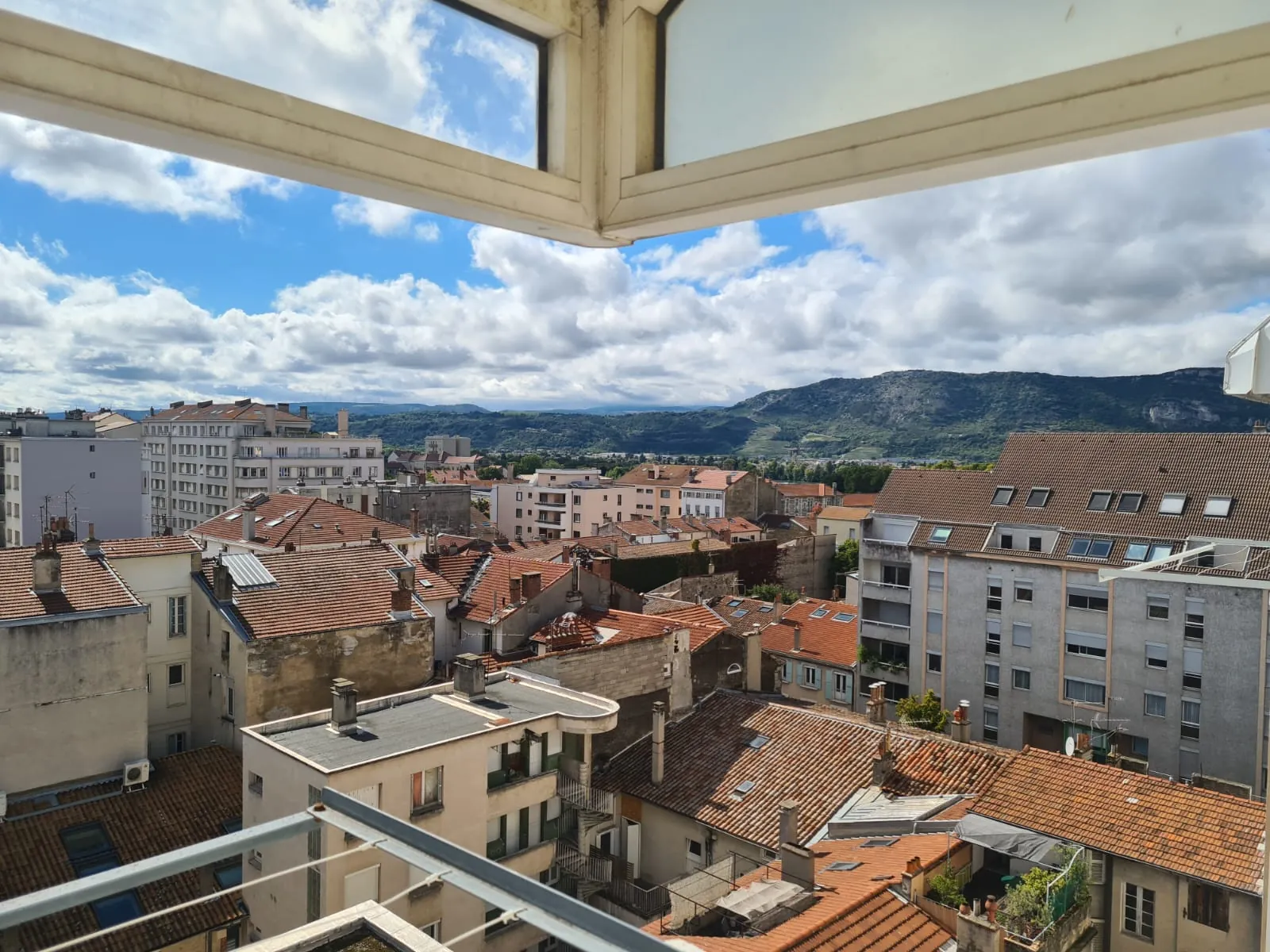Appartement de 72m² avec vue exceptionnelle sur les toits de Valence, proche gare 