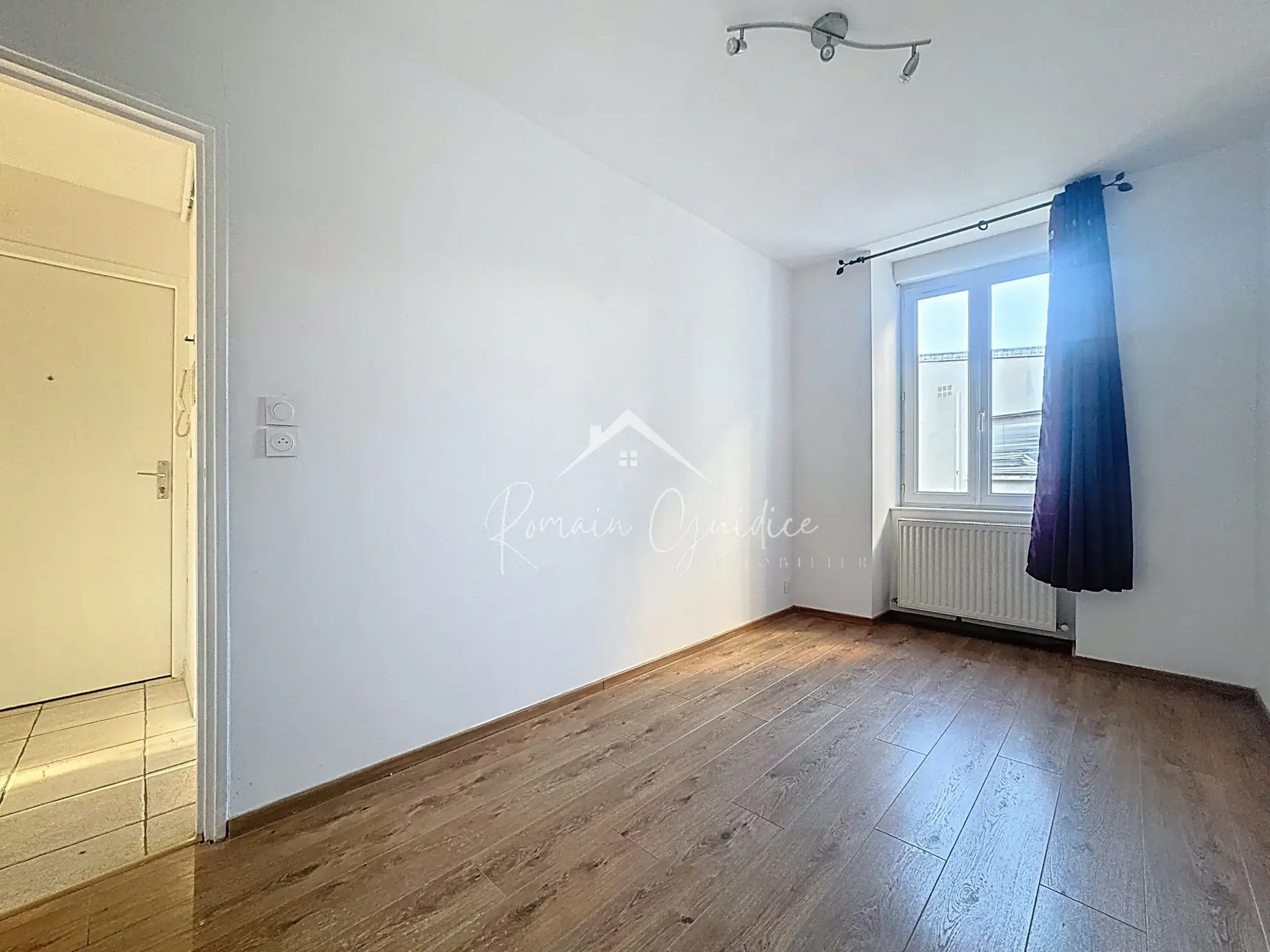 Appartement F3 de 58 m² avec vue sur la Place du Mandarous à Millau 