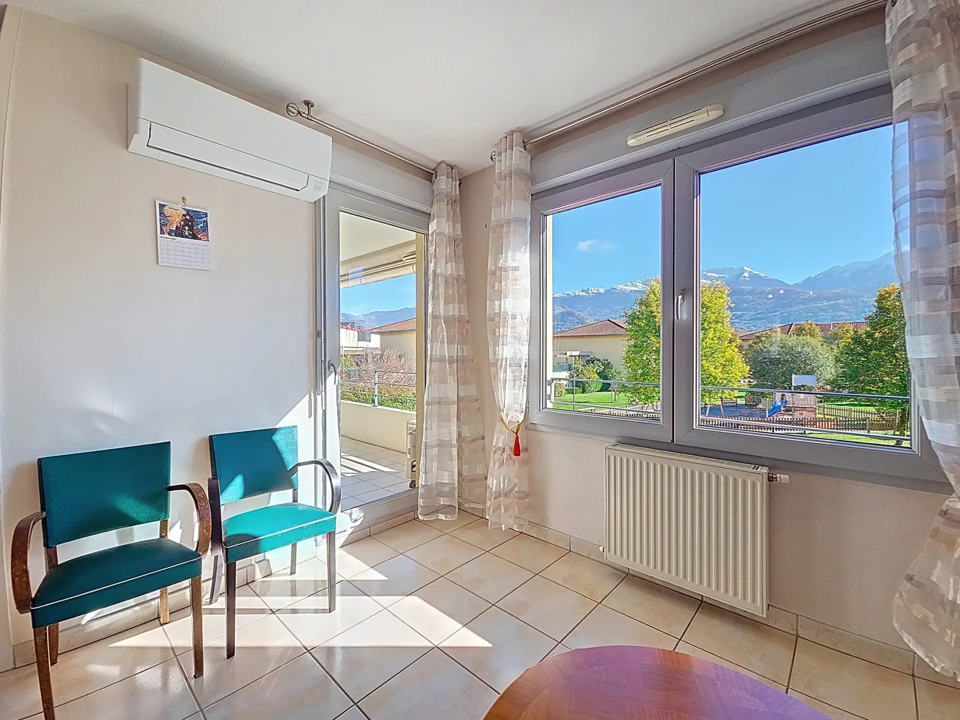 Appartement T3 lumineux avec terrasse à Crolles, proche Grenoble 