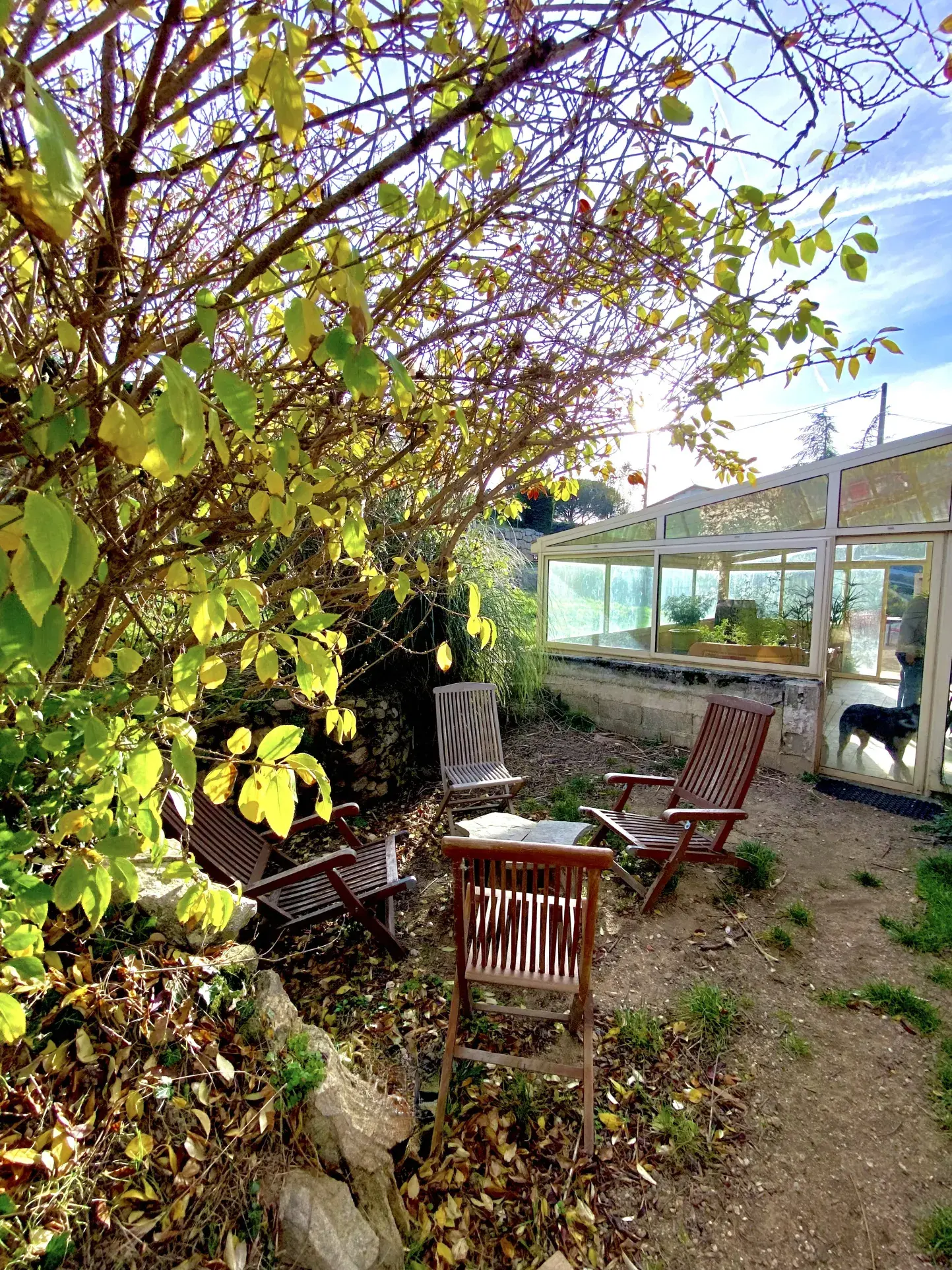 Maison rénovée de 101 m² avec véranda et jardin fruitier à Annonay 