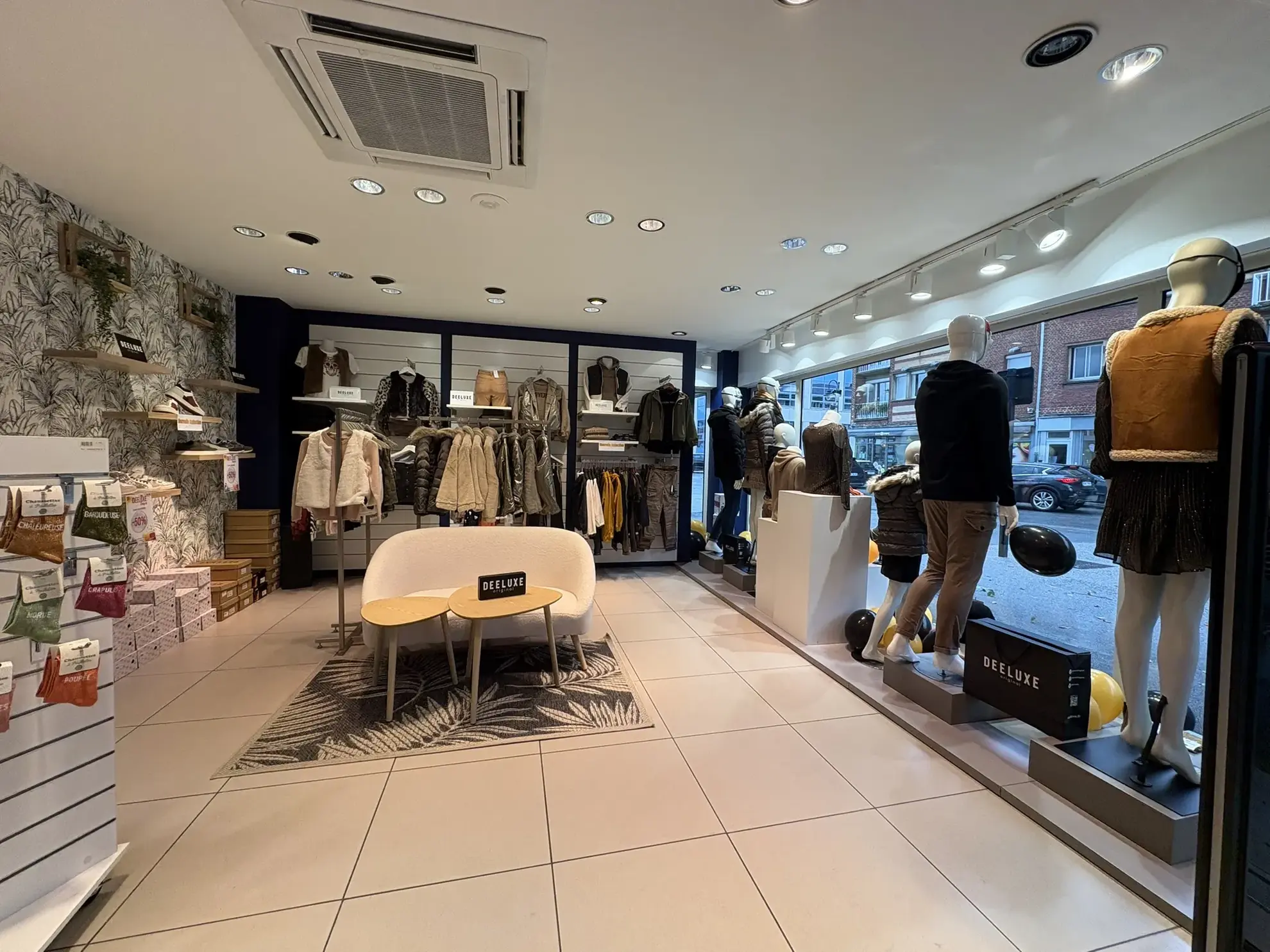 Local Commercial de 78 m2 au Cœur d’Abbeville avec Vitrine d’Angle 