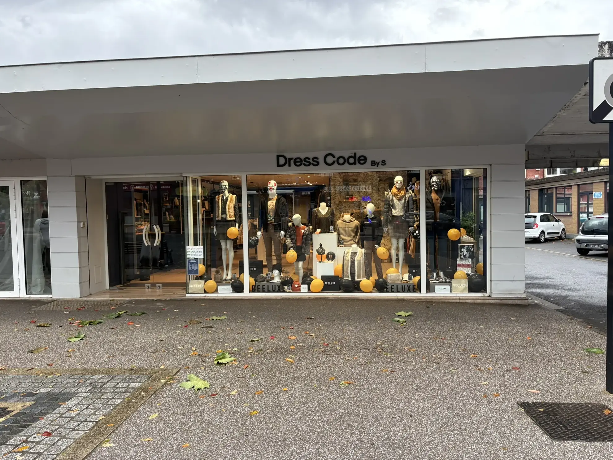 Local Commercial de 78 m2 au Cœur d’Abbeville avec Vitrine d’Angle