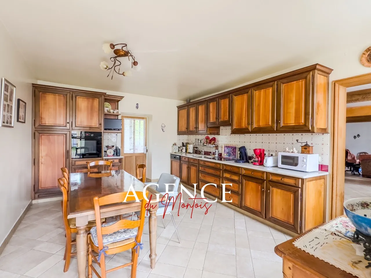 Belle ferme en pierre rénovée avec jardin à Bray-sur-Seine 