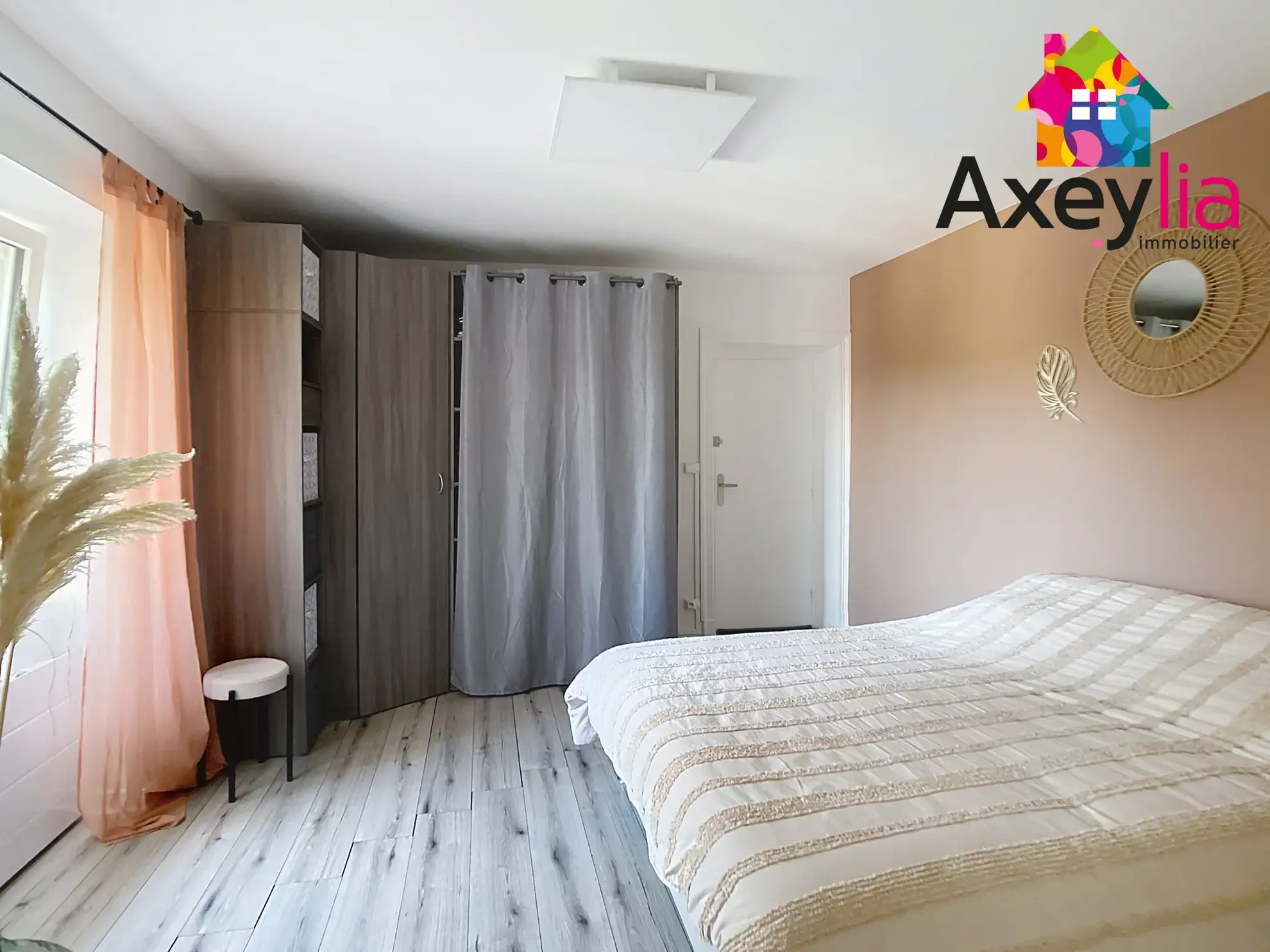 Charmante maison rénovée avec 2 chambres, terrasse et garage à Lentigny 