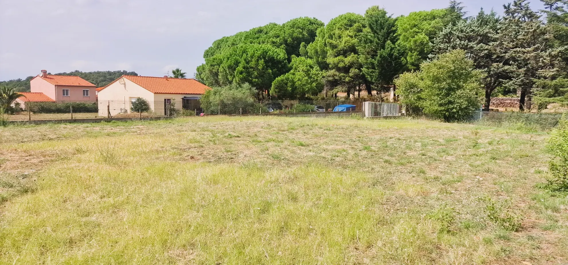 Terrains constructibles plats à vendre au Perthus (66), secteur calme et avec belle vue
