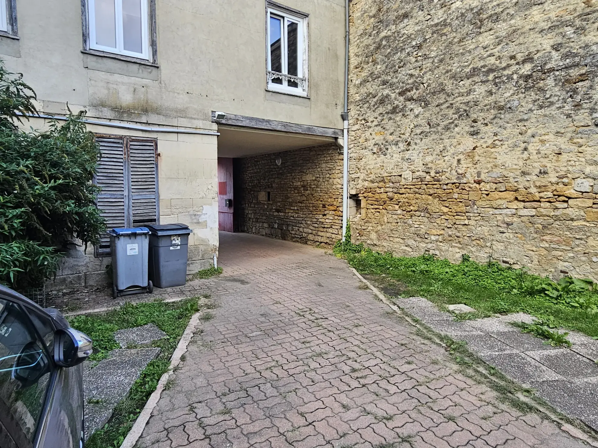 Belle maison rénovée de 151 m² avec jardin à Wassy en vente 