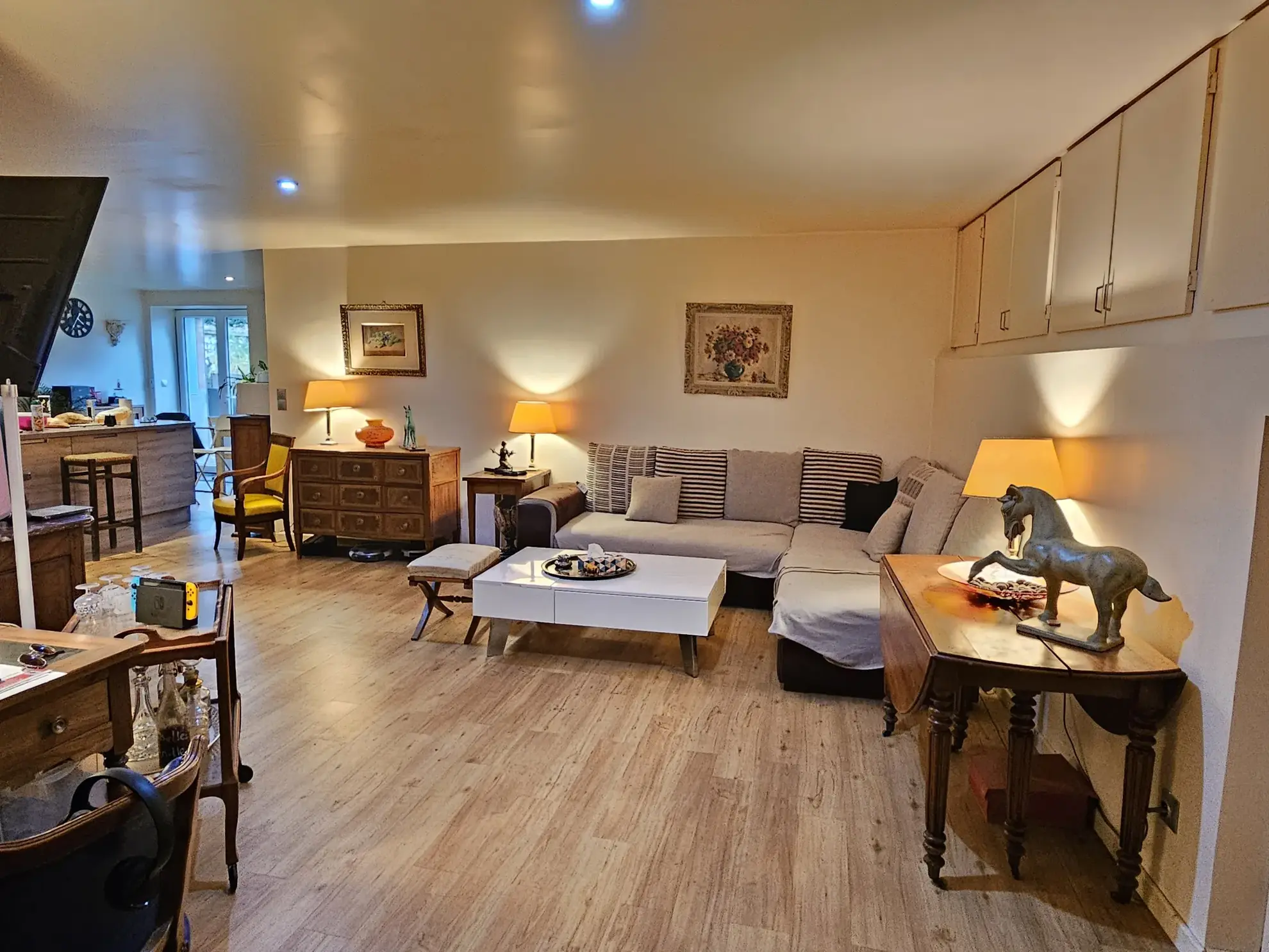 Belle maison rénovée de 151 m² avec jardin à Wassy en vente 