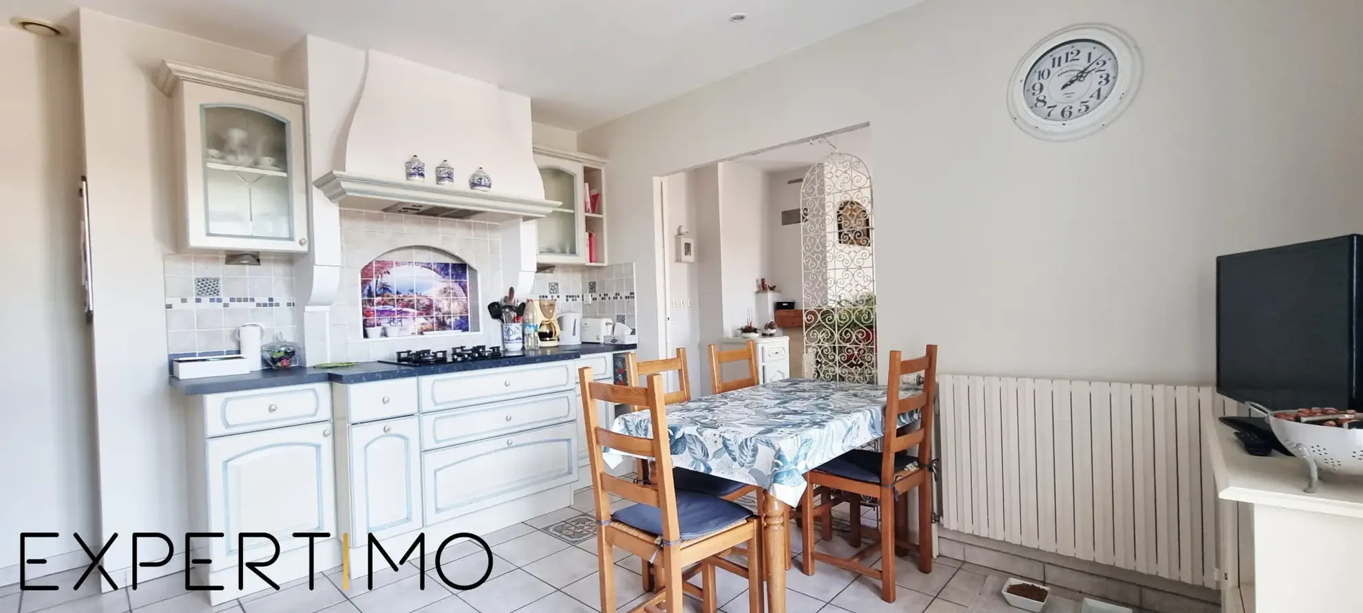 Pavillon avec 4 chambres et logement indépendant à Buxerolles 