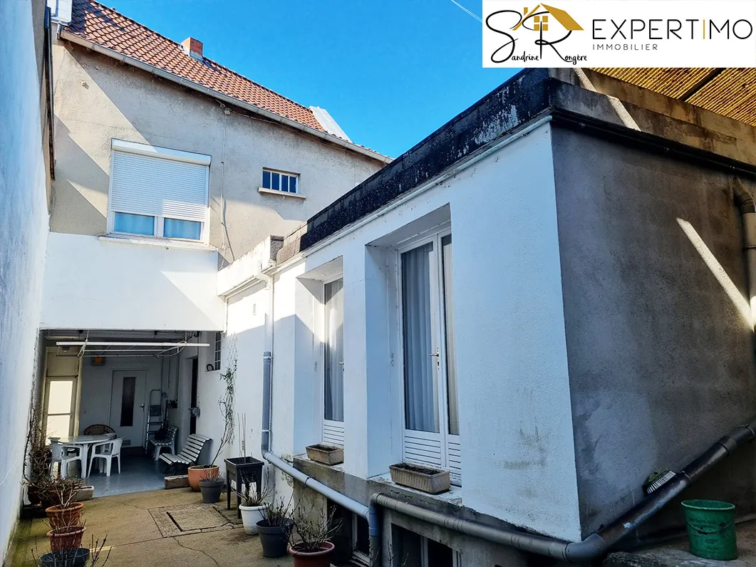 Grande maison familiale de 228 m² avec terrain à Saint Éloy-les-Mines 