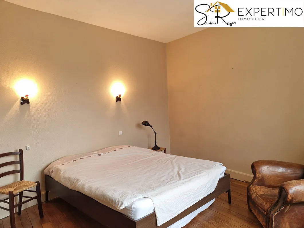 Grande maison familiale de 228 m² avec terrain à Saint Éloy-les-Mines 